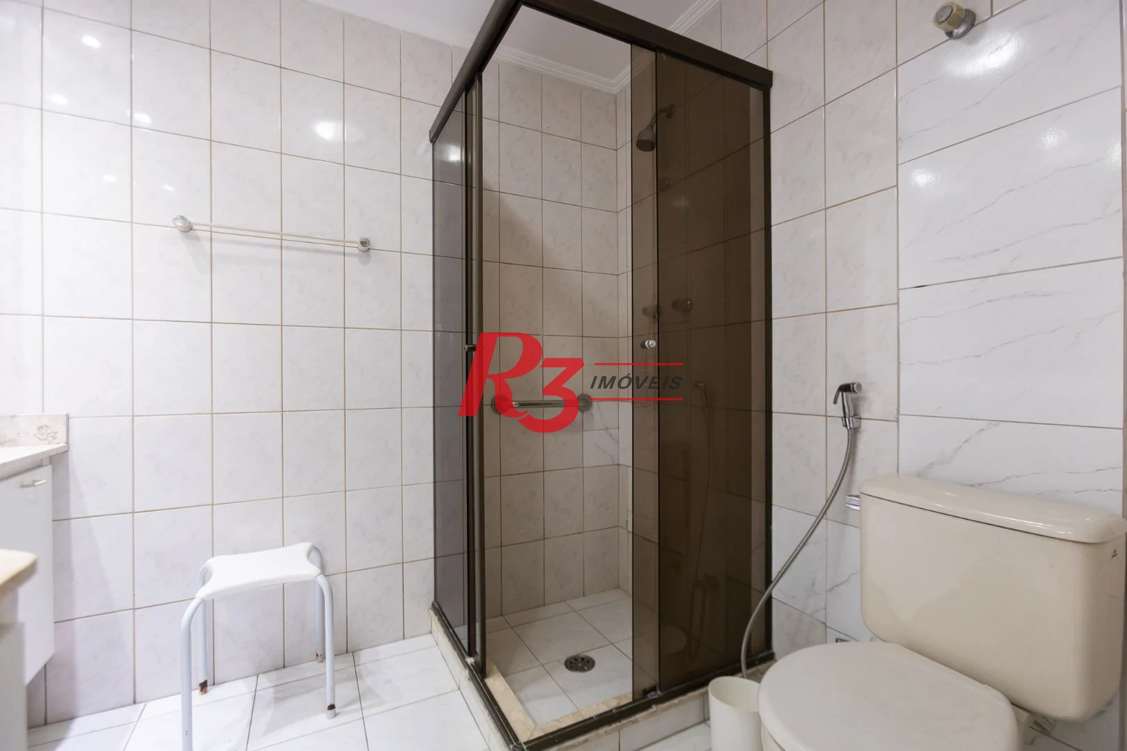 Flat com 2 dormitórios à venda, 70 m² por R$ 520.000,00 - Gonzaga - Santos/SP