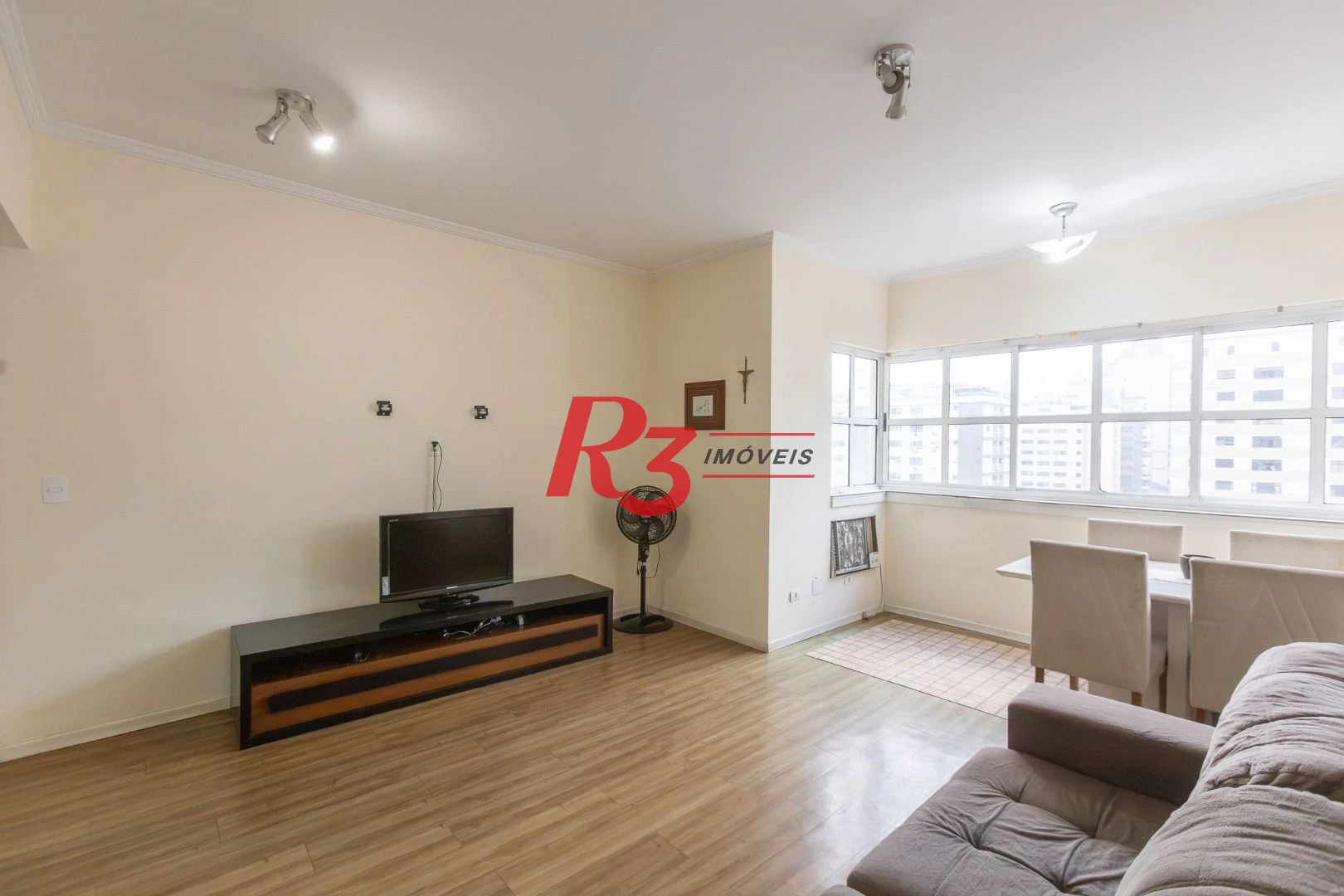 Flat com 2 dormitórios à venda, 70 m² por R$ 520.000,00 - Gonzaga - Santos/SP