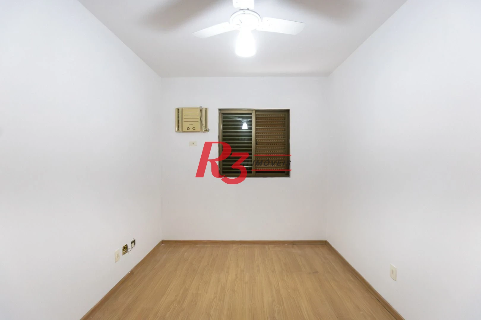 Apartamento com 3 dormitórios à venda, 143 m² por R$ 1.600.000,00 - Ponta da Praia - Santos/SP