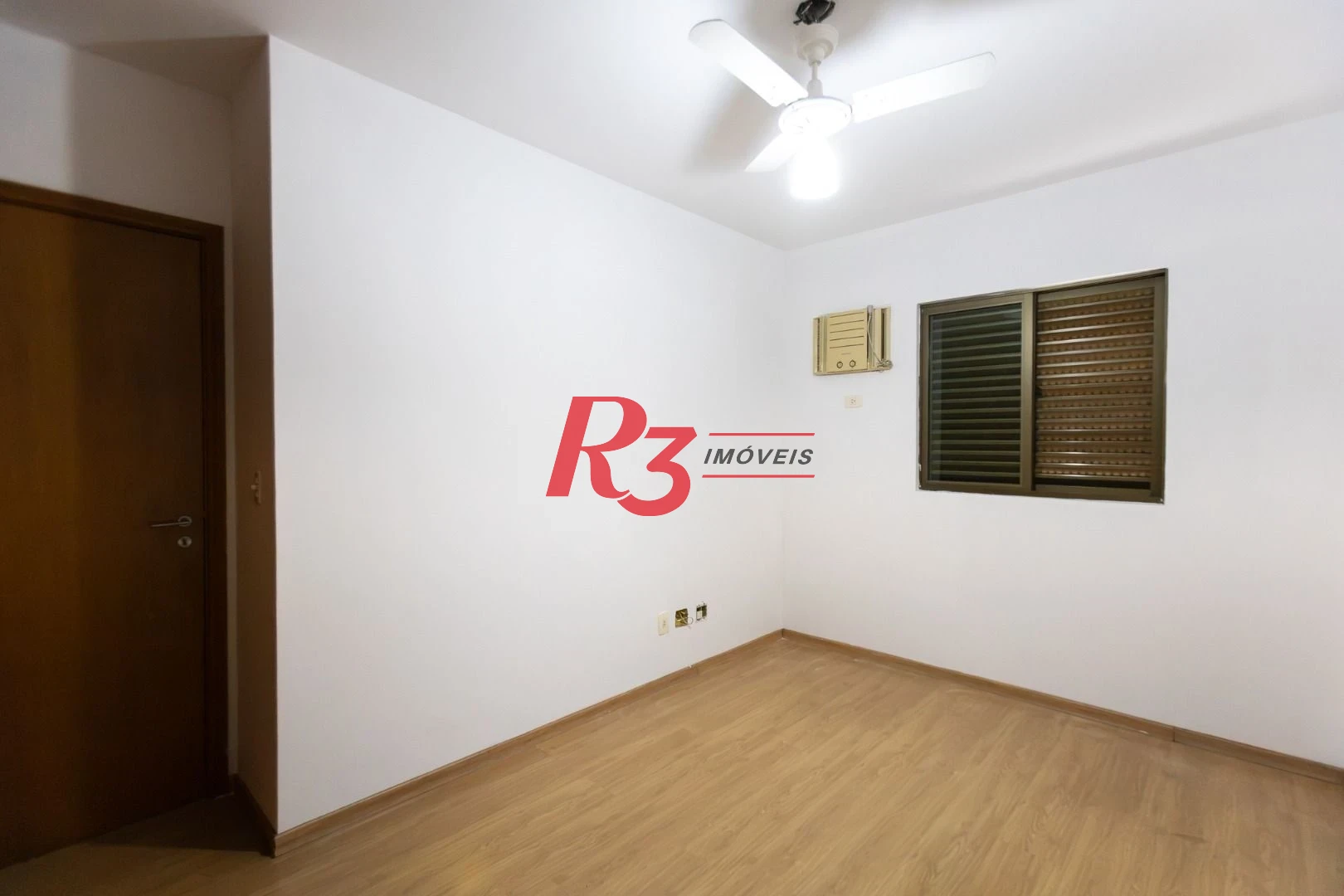 Apartamento com 3 dormitórios à venda, 143 m² por R$ 1.600.000,00 - Ponta da Praia - Santos/SP