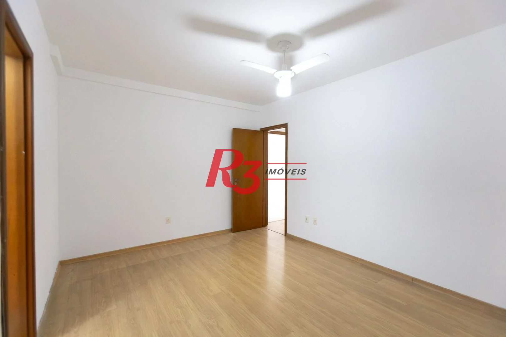 Apartamento com 3 dormitórios à venda, 143 m² por R$ 1.600.000,00 - Ponta da Praia - Santos/SP
