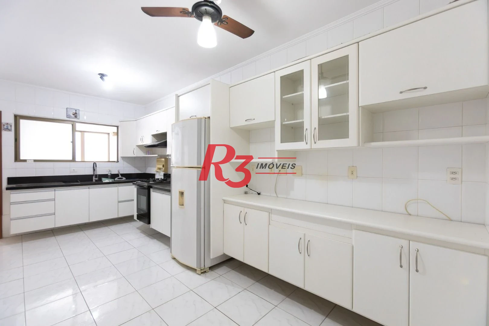 Apartamento com 3 dormitórios à venda, 143 m² por R$ 1.600.000,00 - Ponta da Praia - Santos/SP