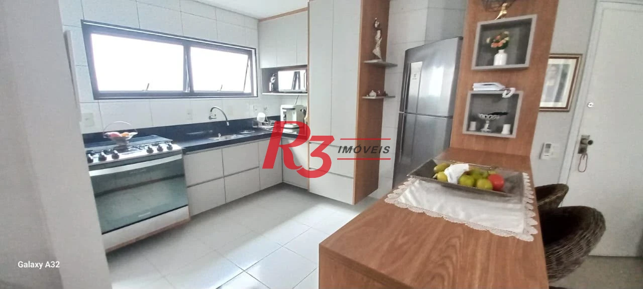 Apartamento com 3 dormitórios à venda, 100 m² por R$ 980.000,00 - Gonzaga - Santos/SP