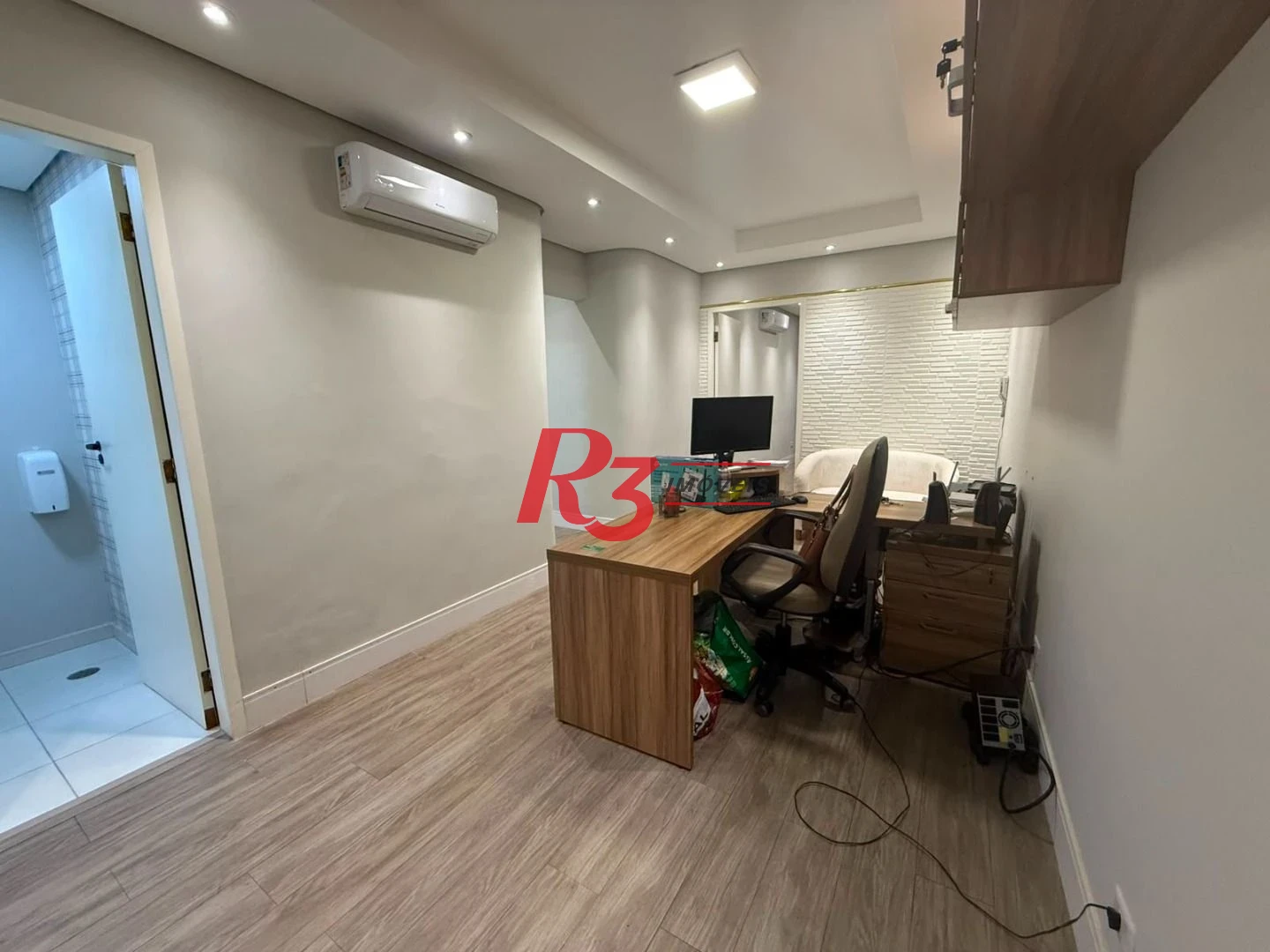 Sala para alugar, 110 m² por R$ 3.000,00/mês - Centro - Santos/SP