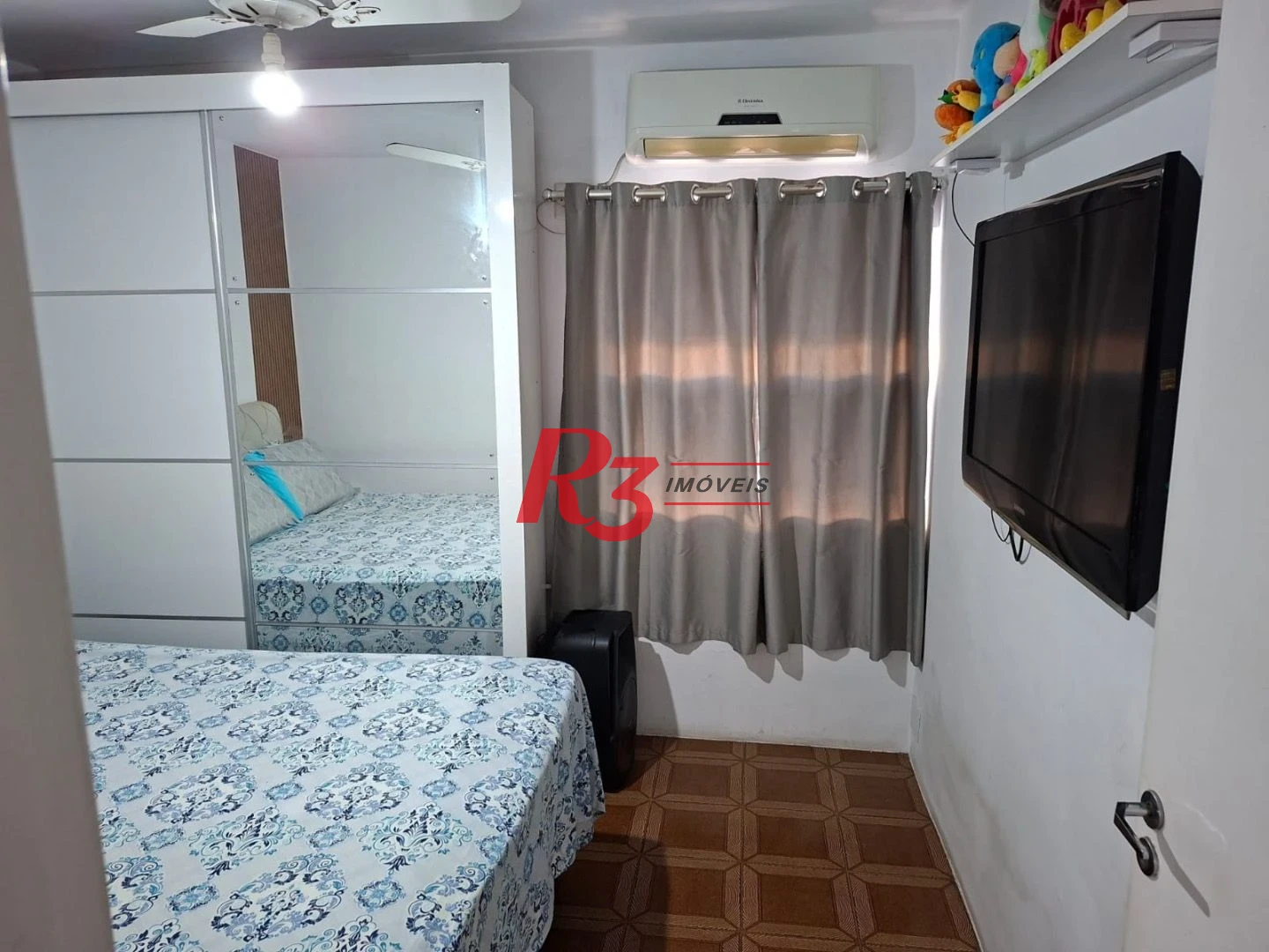 Apartamento com 3 dormitórios à venda, 60 m² por R$ 330.000,00 - Aparecida - Santos/SP