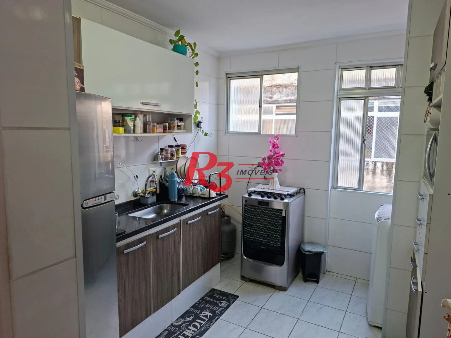 Apartamento com 3 dormitórios à venda, 60 m² por R$ 330.000,00 - Aparecida - Santos/SP