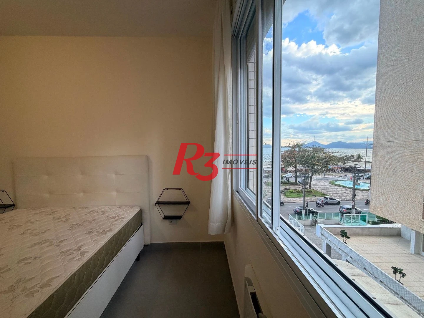 Apartamento para alugar, 68 m² por R$ 4.500,00/mês - Boqueirão - Santos/SP