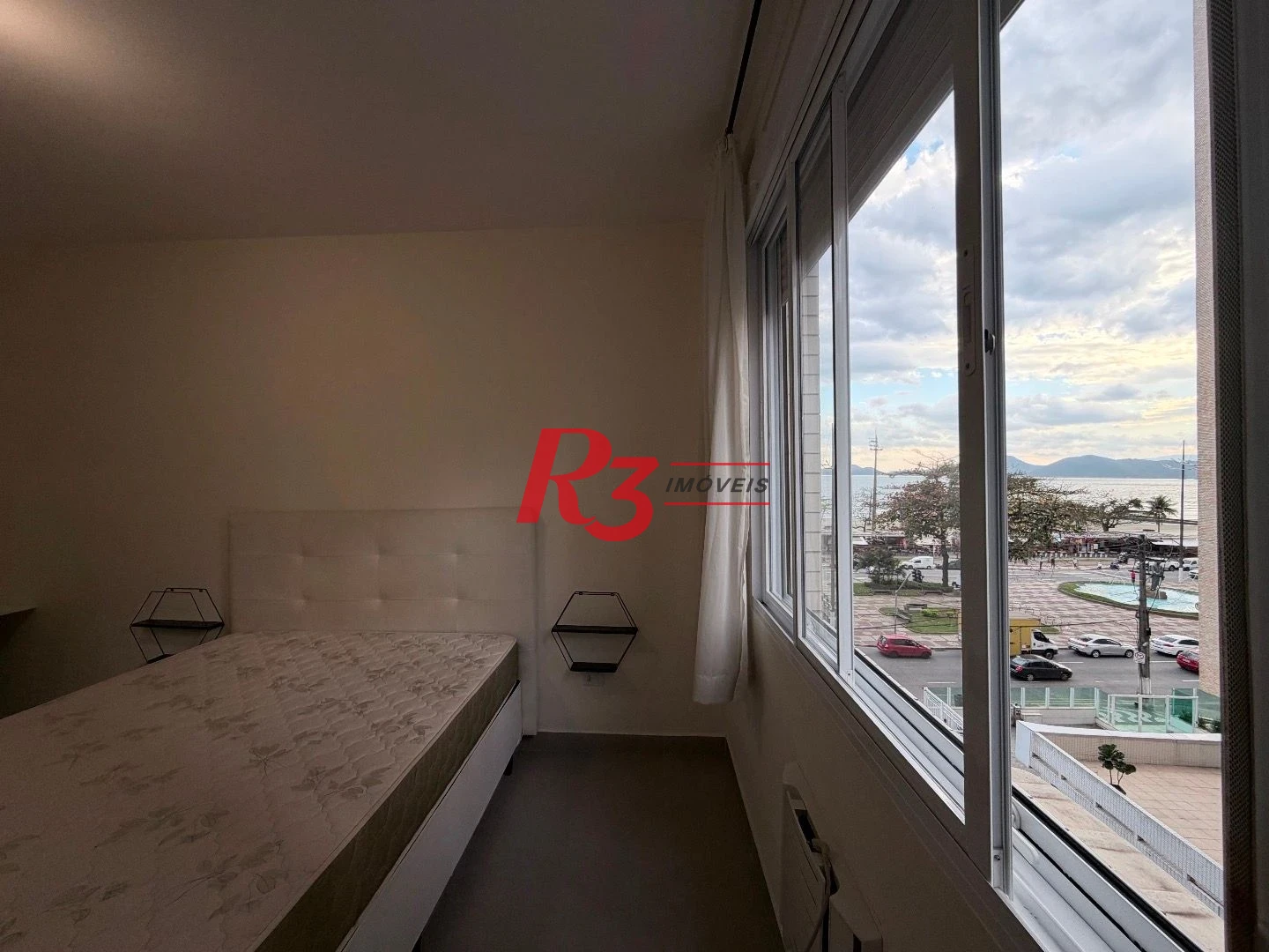 Apartamento para alugar, 68 m² por R$ 4.500,00/mês - Boqueirão - Santos/SP