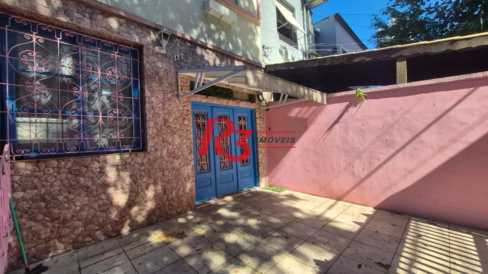 Sobrado com 3 dormitórios à venda, 195 m² por R$ 1.300.000,00 - Gonzaga - Santos/SP