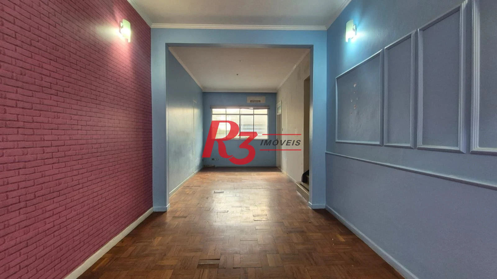 Sobrado com 3 dormitórios à venda, 195 m² por R$ 1.300.000,00 - Gonzaga - Santos/SP