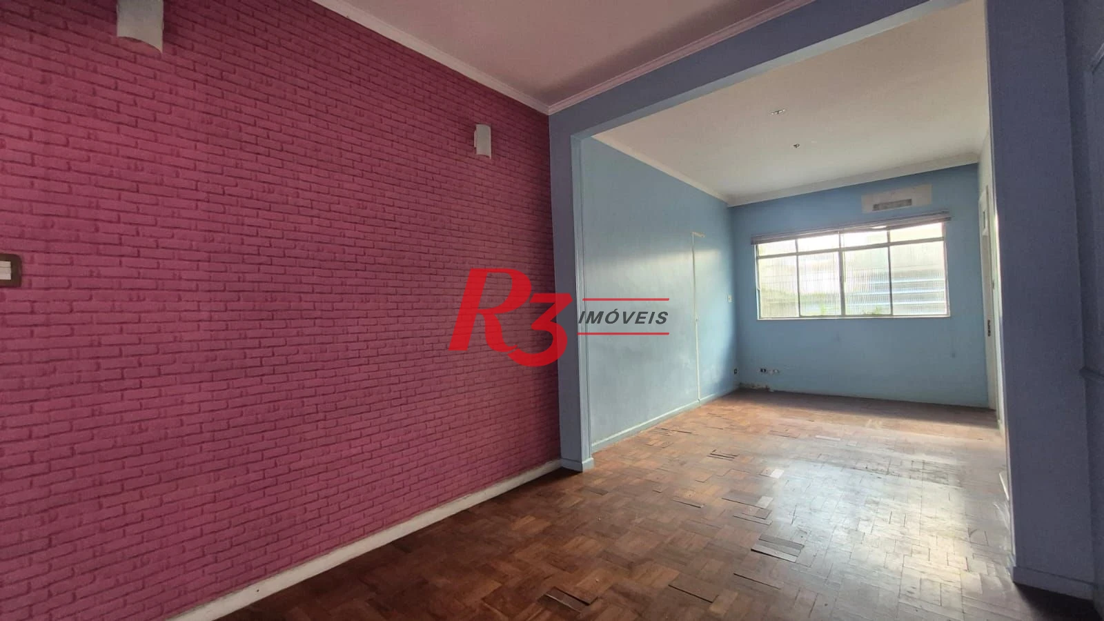 Sobrado com 3 dormitórios à venda, 195 m² por R$ 1.300.000,00 - Gonzaga - Santos/SP