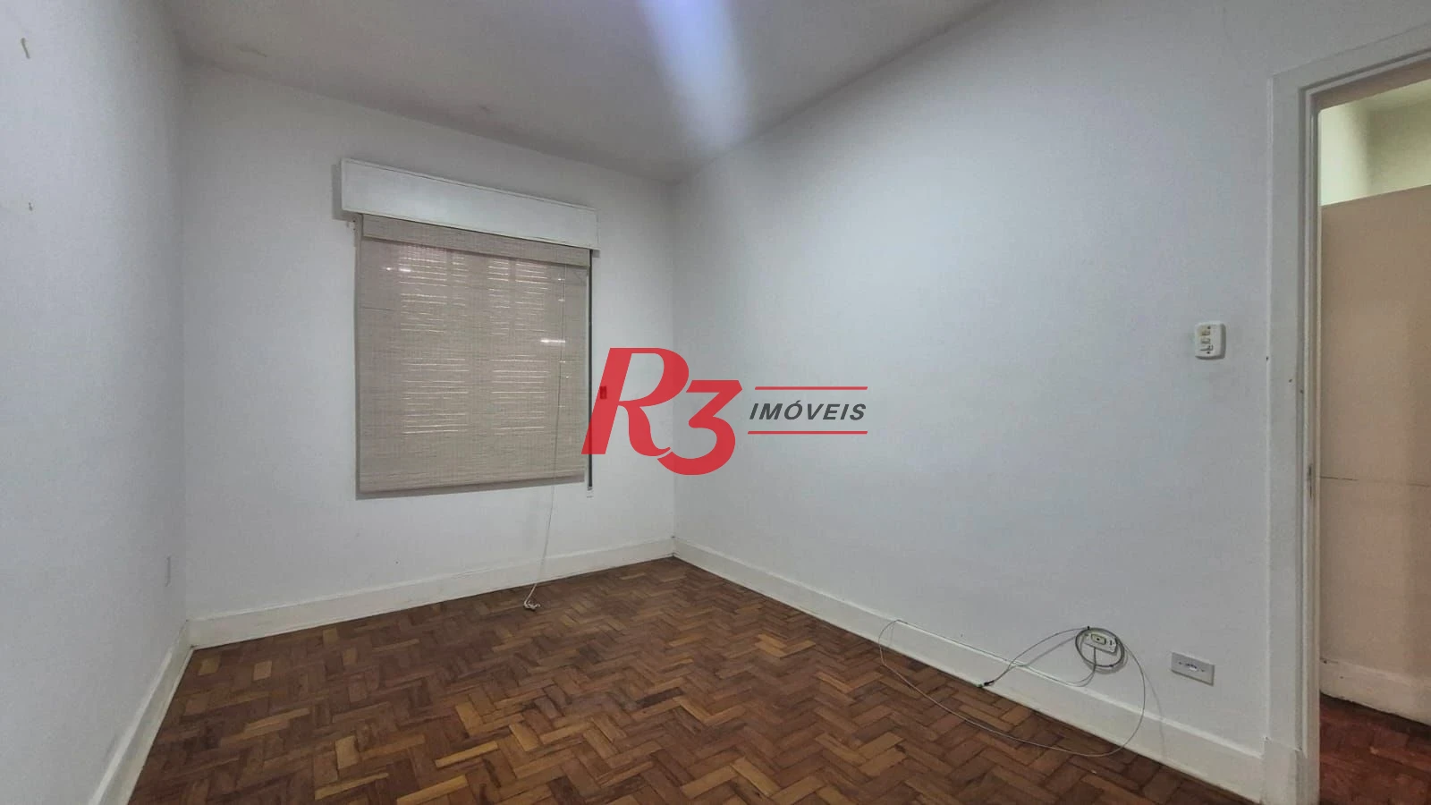 Sobrado com 3 dormitórios à venda, 195 m² por R$ 1.300.000,00 - Gonzaga - Santos/SP
