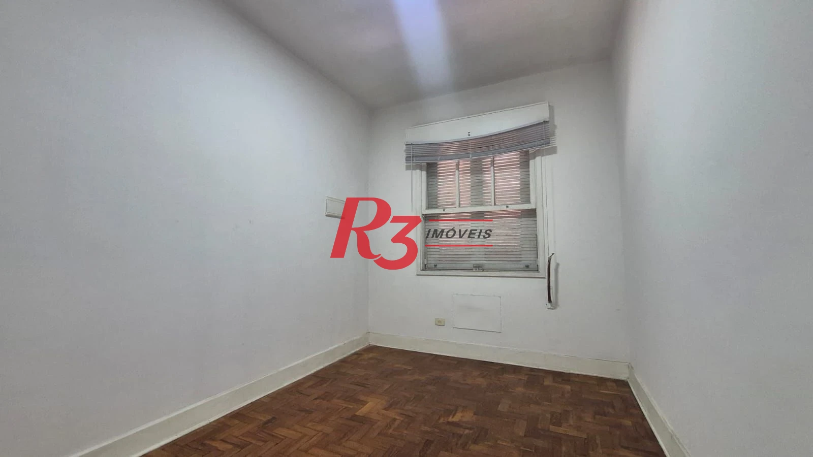 Sobrado com 3 dormitórios à venda, 195 m² por R$ 1.300.000,00 - Gonzaga - Santos/SP