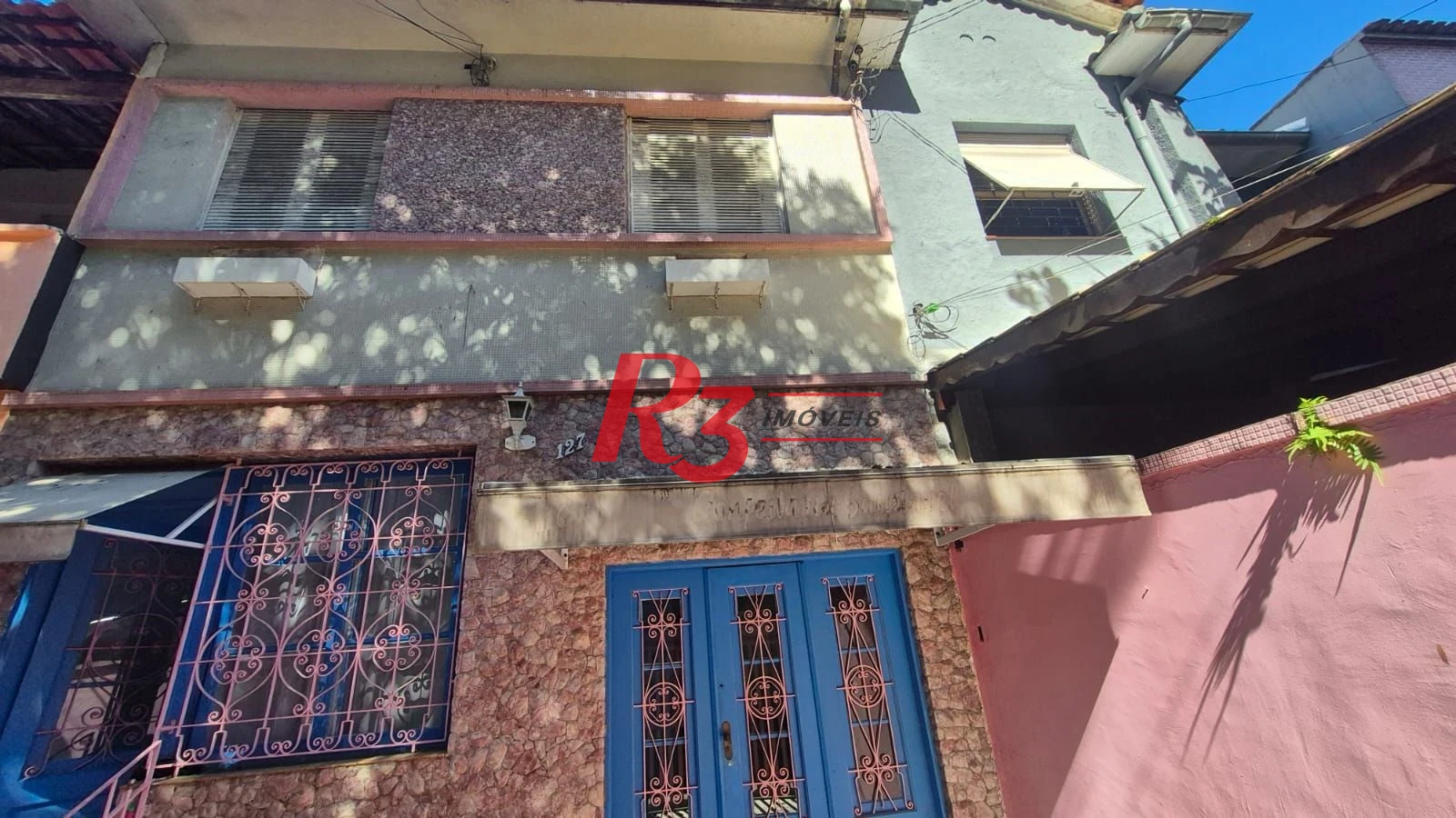 Sobrado com 3 dormitórios à venda, 195 m² por R$ 1.300.000,00 - Gonzaga - Santos/SP