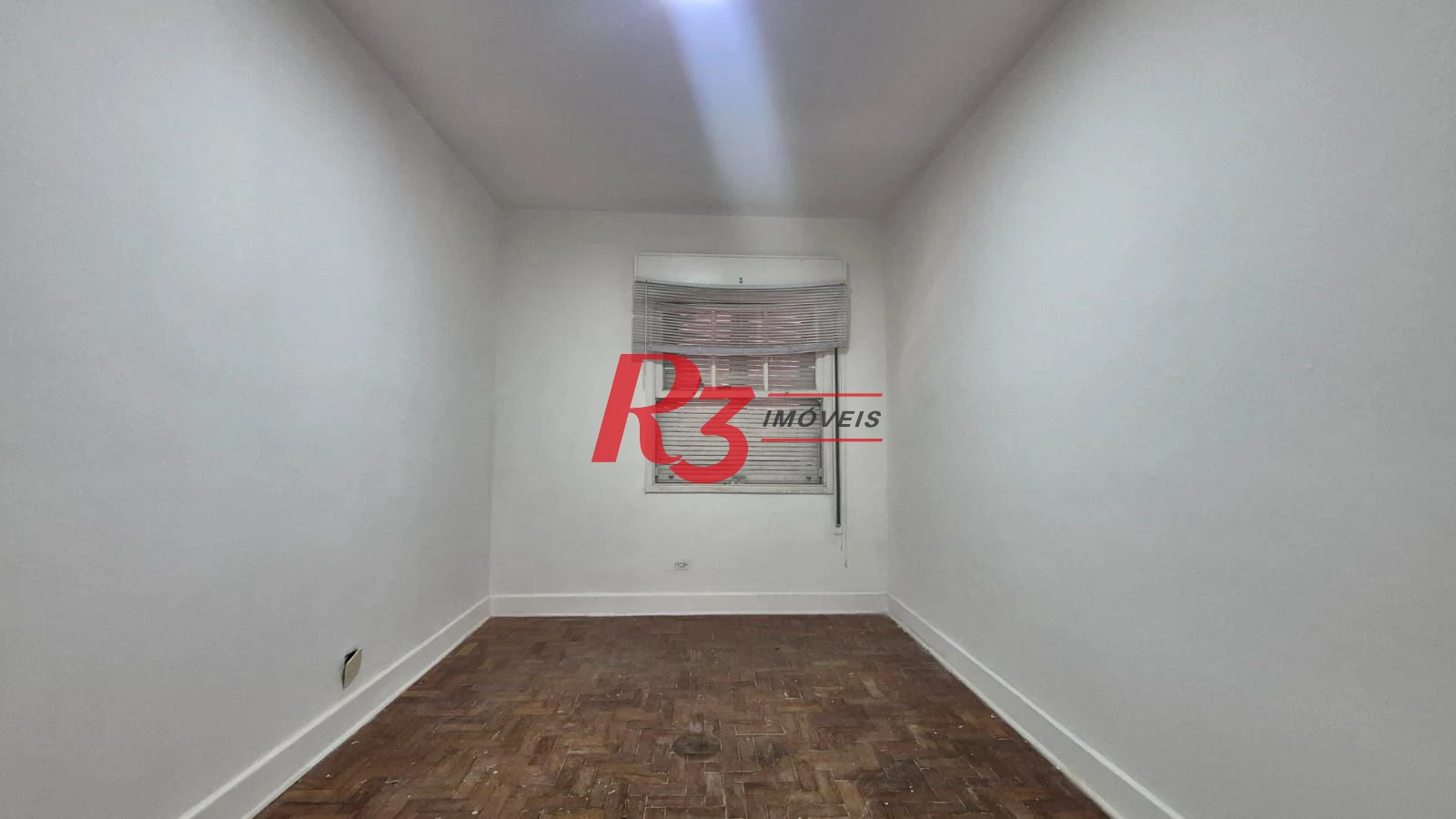 Sobrado com 3 dormitórios à venda, 195 m² por R$ 1.300.000,00 - Gonzaga - Santos/SP