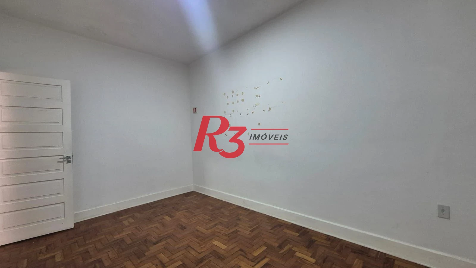 Sobrado com 3 dormitórios à venda, 195 m² por R$ 1.300.000,00 - Gonzaga - Santos/SP