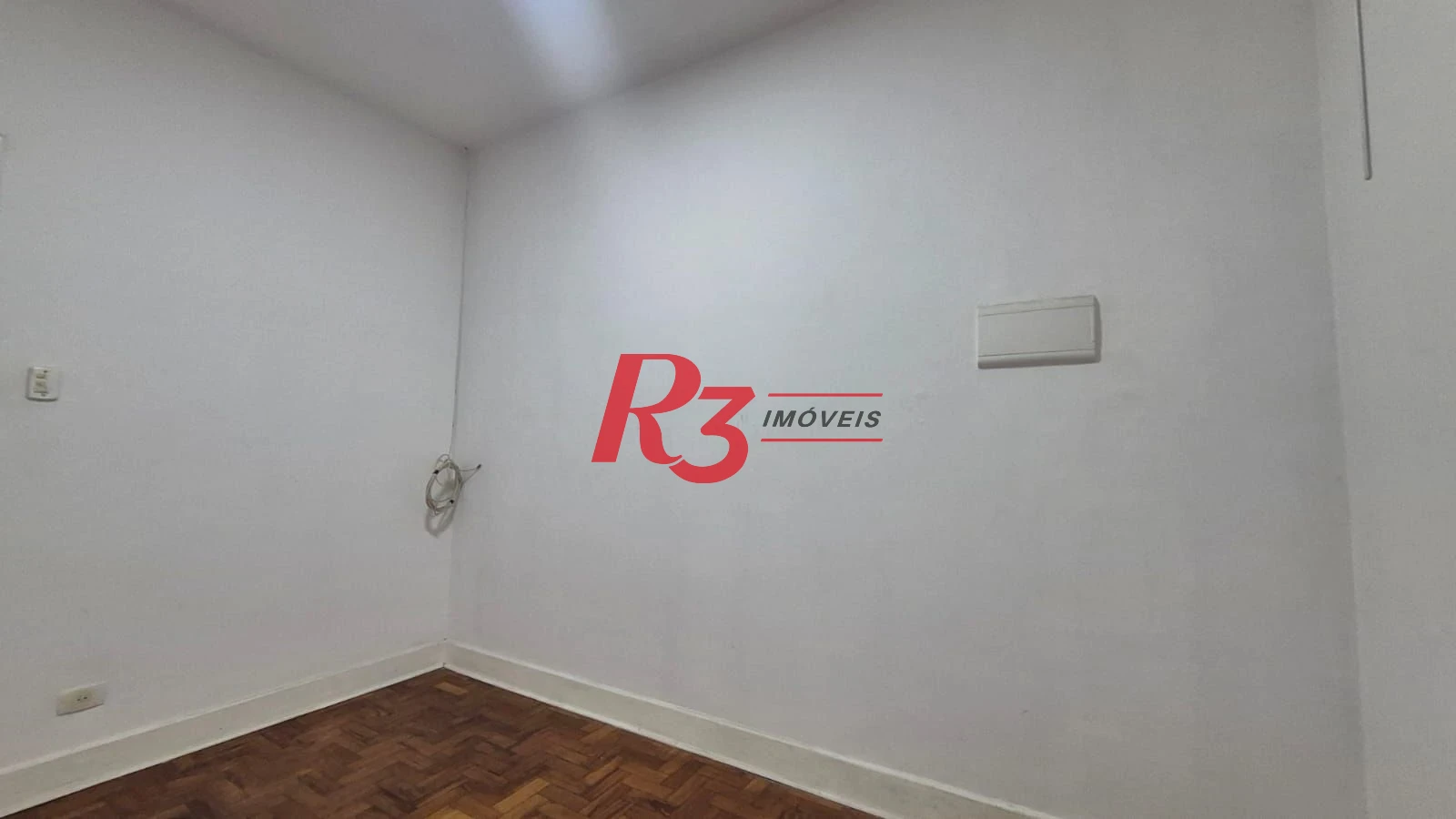 Sobrado com 3 dormitórios à venda, 195 m² por R$ 1.300.000,00 - Gonzaga - Santos/SP