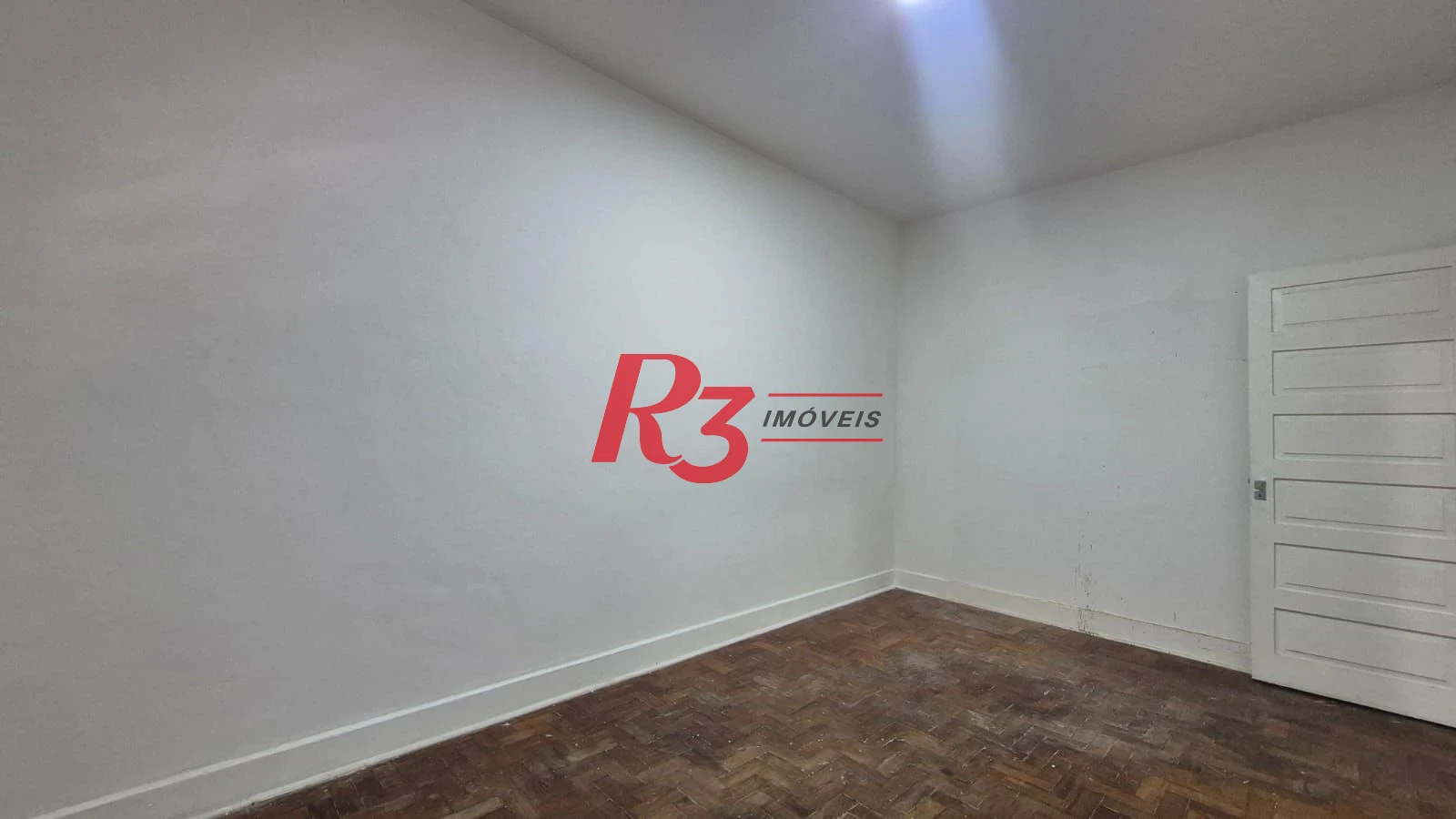 Sobrado com 3 dormitórios à venda, 195 m² por R$ 1.300.000,00 - Gonzaga - Santos/SP