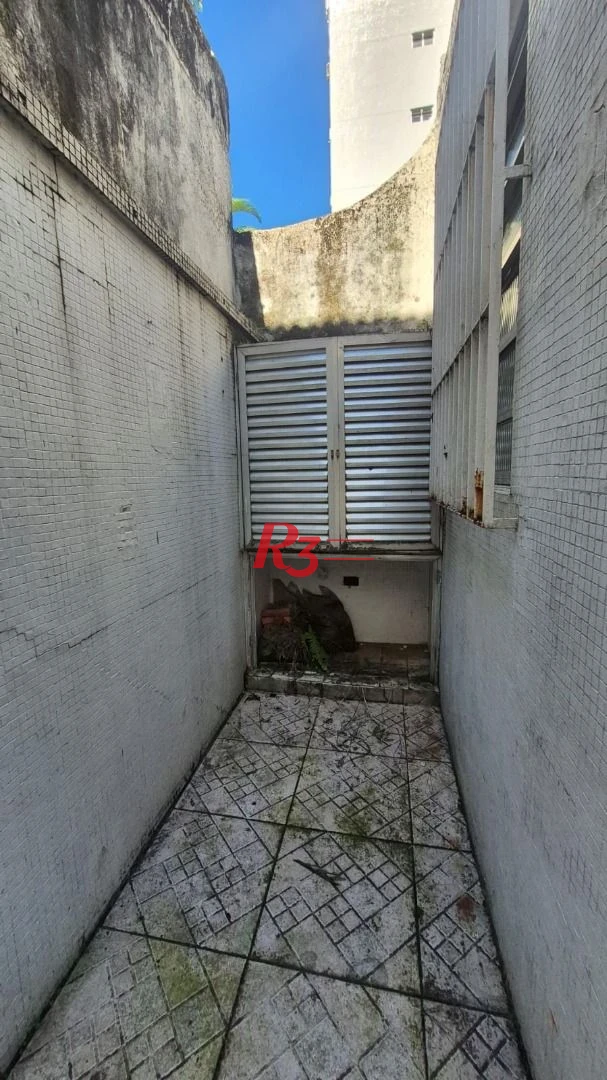 Sobrado com 3 dormitórios à venda, 195 m² por R$ 1.300.000,00 - Gonzaga - Santos/SP