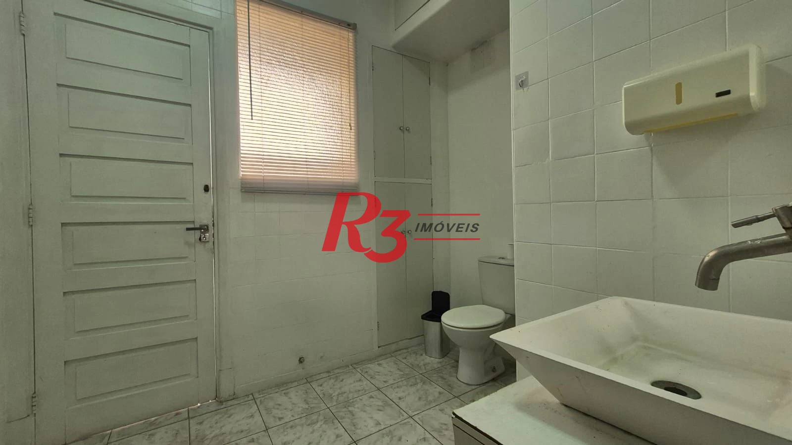 Sobrado com 3 dormitórios à venda, 195 m² por R$ 1.300.000,00 - Gonzaga - Santos/SP