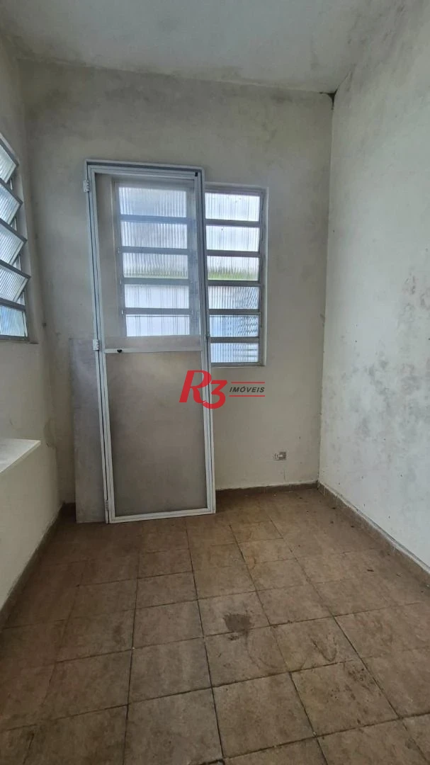 Sobrado com 3 dormitórios à venda, 195 m² por R$ 1.300.000,00 - Gonzaga - Santos/SP