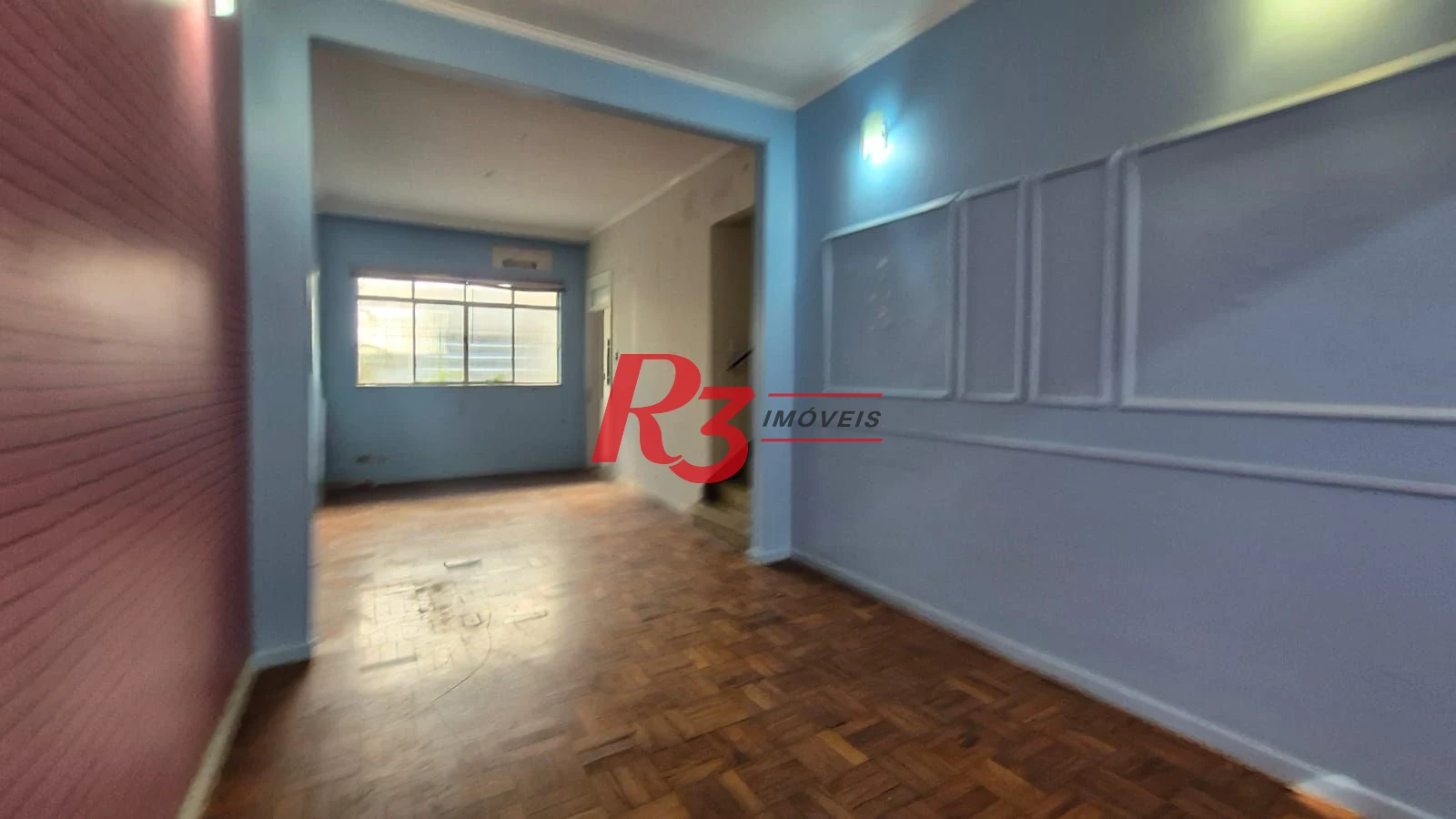Sobrado com 3 dormitórios à venda, 195 m² por R$ 1.300.000,00 - Gonzaga - Santos/SP
