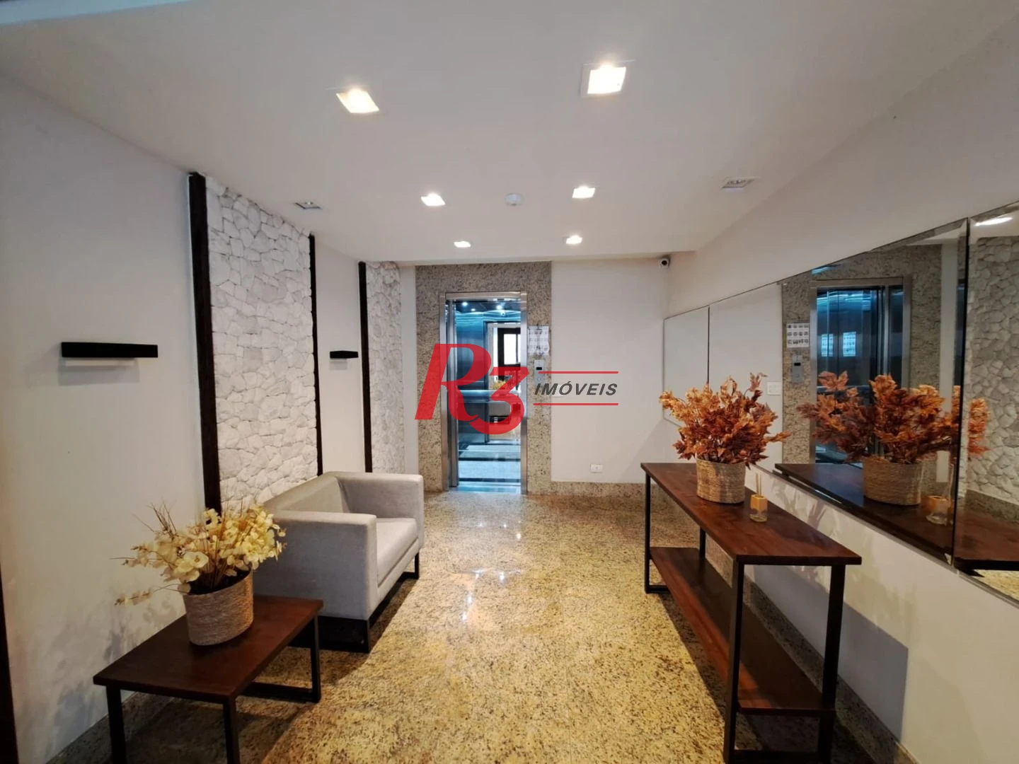 Apartamento com 3 dormitórios à venda, 107 m² por R$ 799.000,00 - Gonzaga - Santos/SP