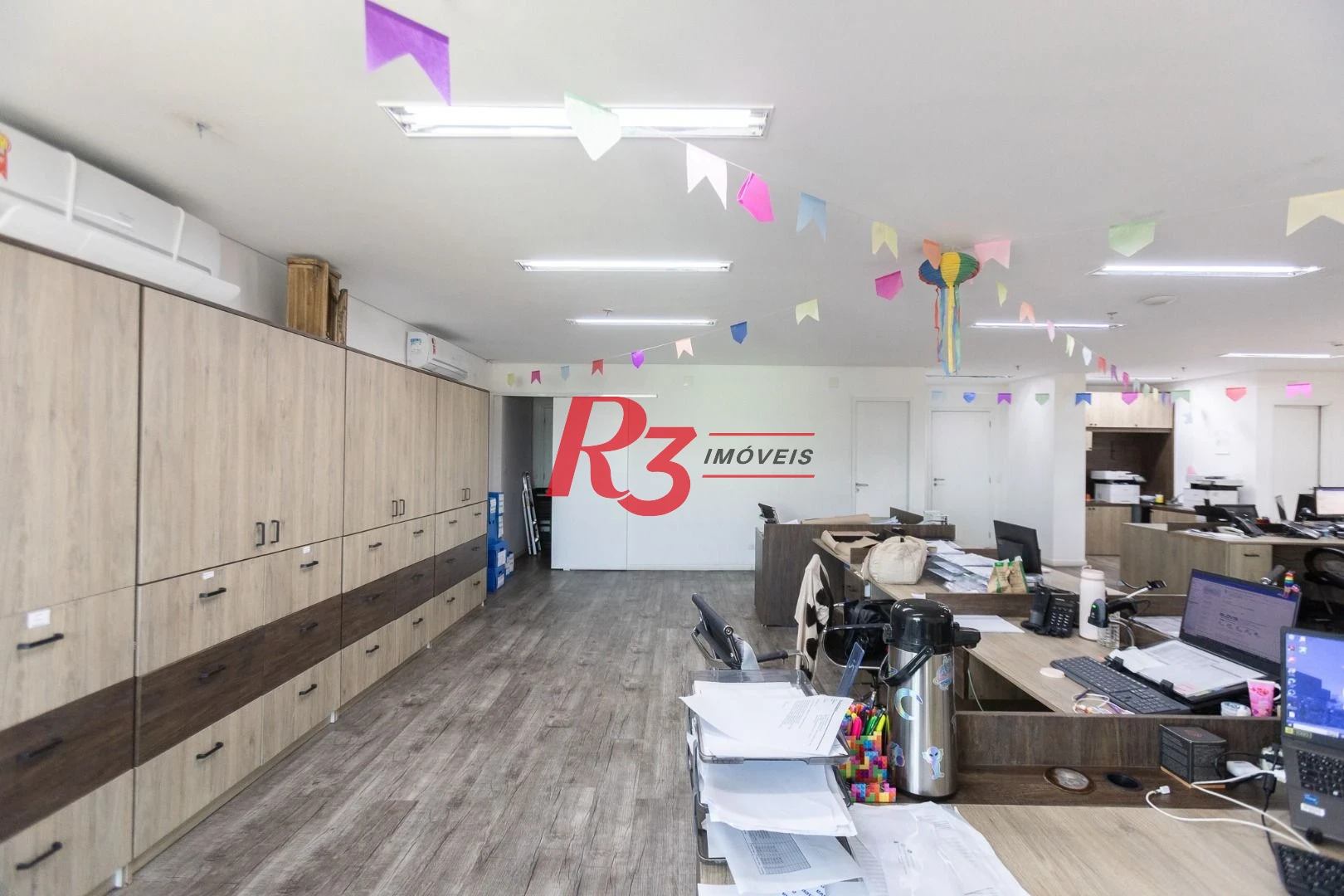 Sala à venda, 42 m² por R$ 349.900,00 - Valongo - Santos/SP