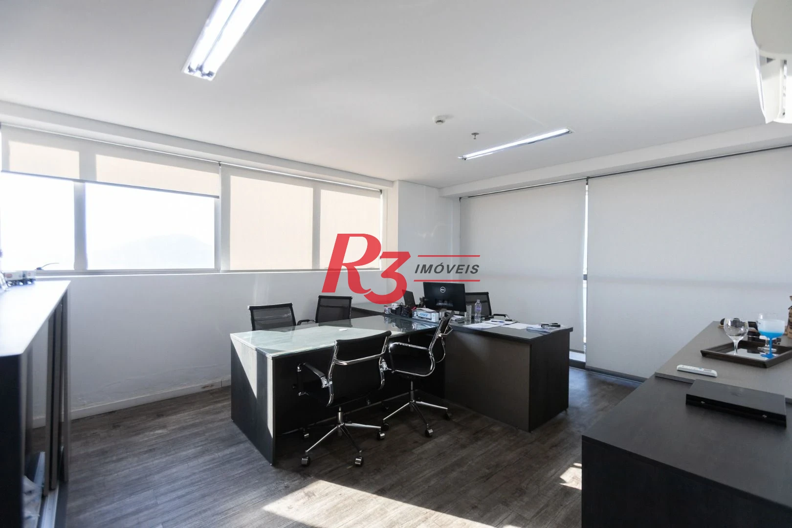 Sala à venda, 42 m² por R$ 349.900,00 - Valongo - Santos/SP