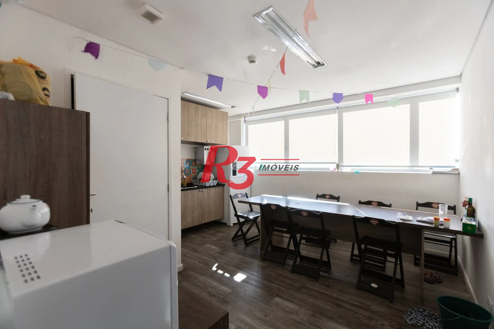 Sala à venda, 42 m² por R$ 349.900,00 - Valongo - Santos/SP
