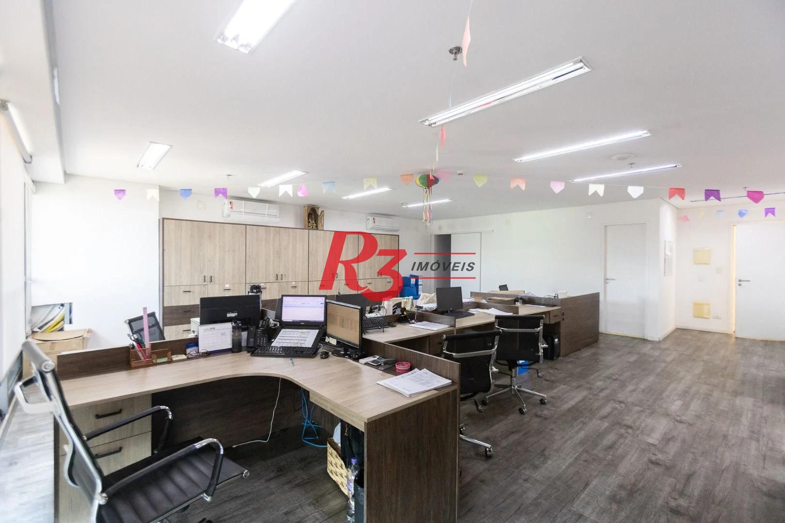 Sala à venda, 42 m² por R$ 349.900,00 - Valongo - Santos/SP