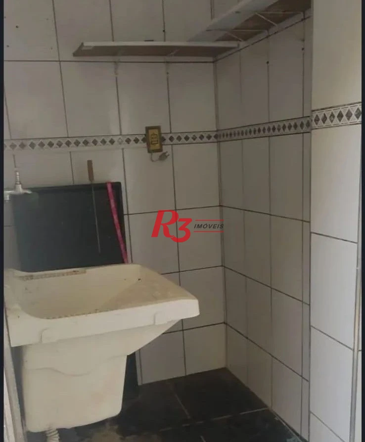 Casa com 2 dormitórios à venda, 75 m² por R$ 380.000,00 - Areia Branca - Santos/SP