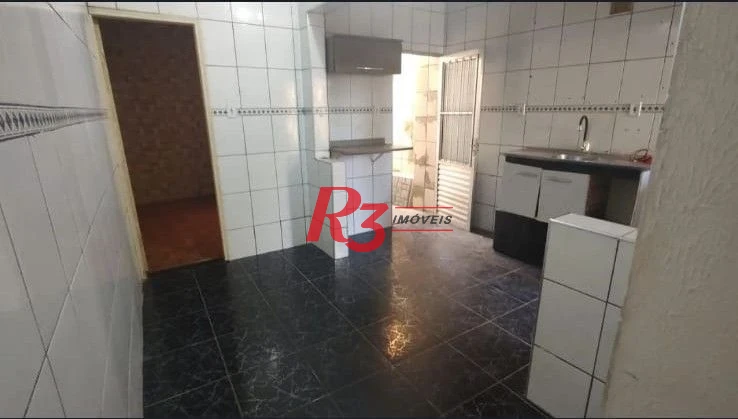 Casa com 2 dormitórios à venda, 75 m² por R$ 380.000,00 - Areia Branca - Santos/SP