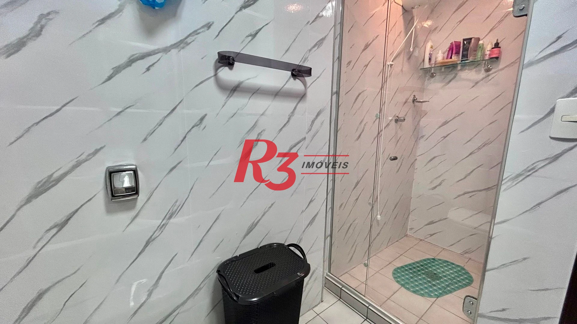 Apartamento com 1 dormitório à venda, 60 m² por R$ 395.000,00 - Itararé - São Vicente/SP