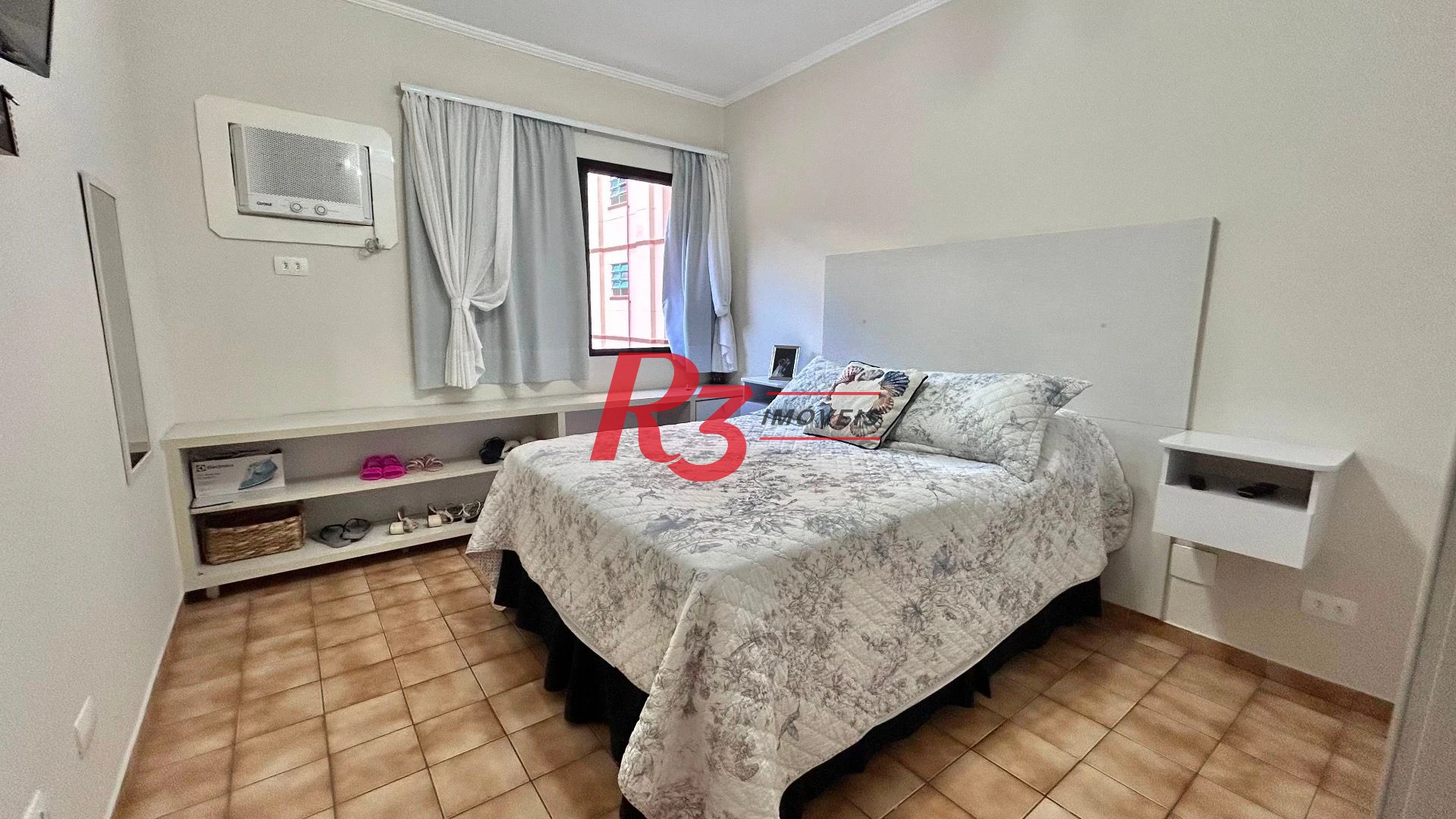 Apartamento com 1 dormitório à venda, 60 m² por R$ 395.000,00 - Itararé - São Vicente/SP