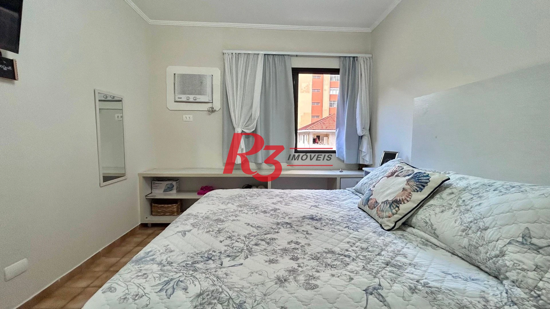 Apartamento com 1 dormitório à venda, 60 m² por R$ 395.000,00 - Itararé - São Vicente/SP