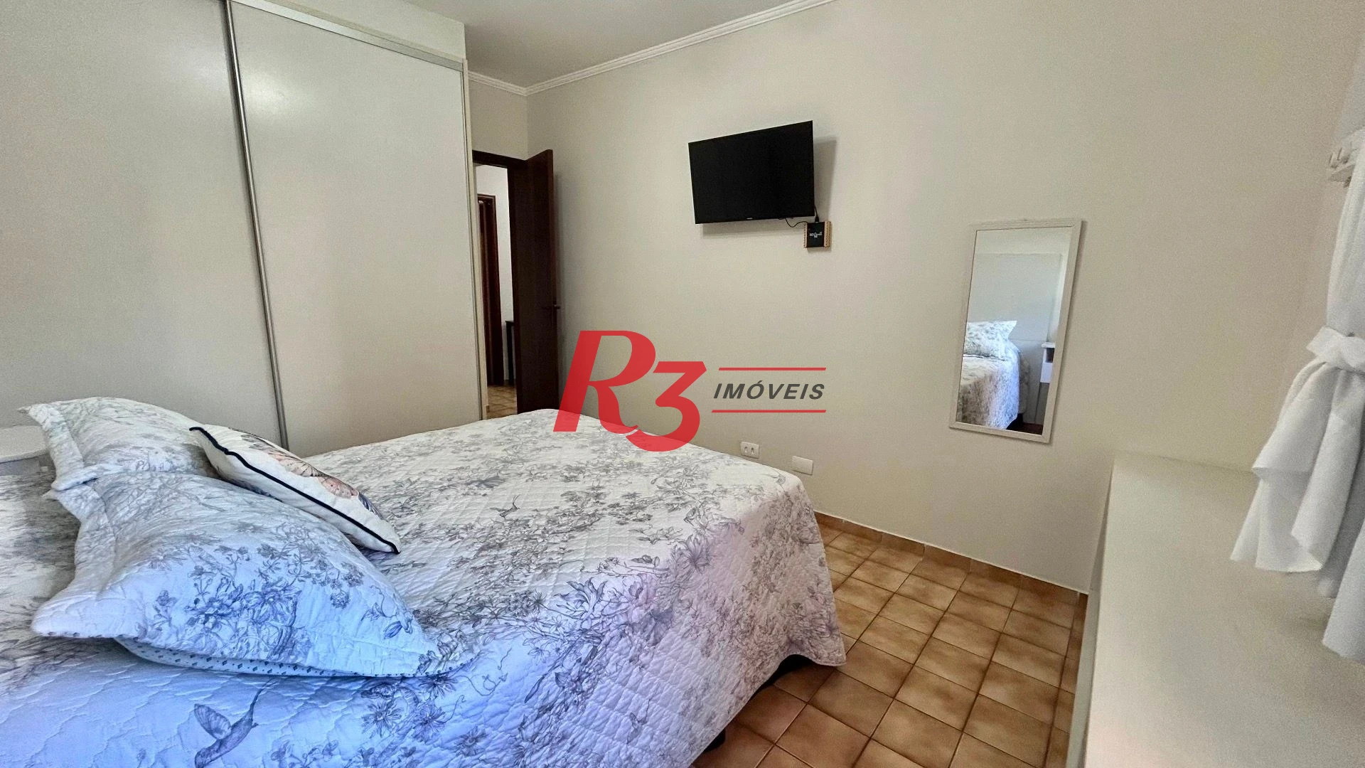 Apartamento com 1 dormitório à venda, 60 m² por R$ 395.000,00 - Itararé - São Vicente/SP