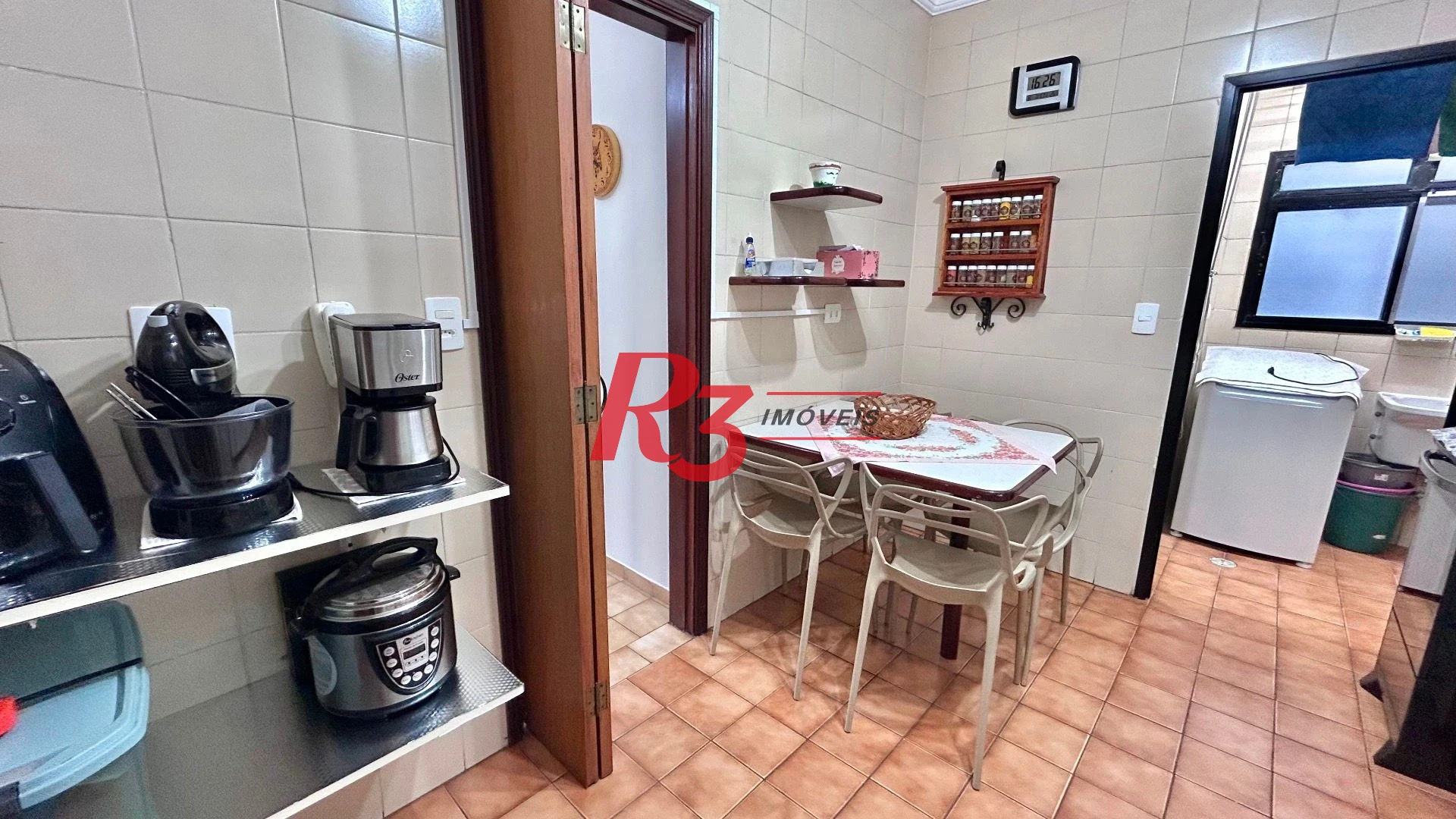 Apartamento com 1 dormitório à venda, 60 m² por R$ 395.000,00 - Itararé - São Vicente/SP