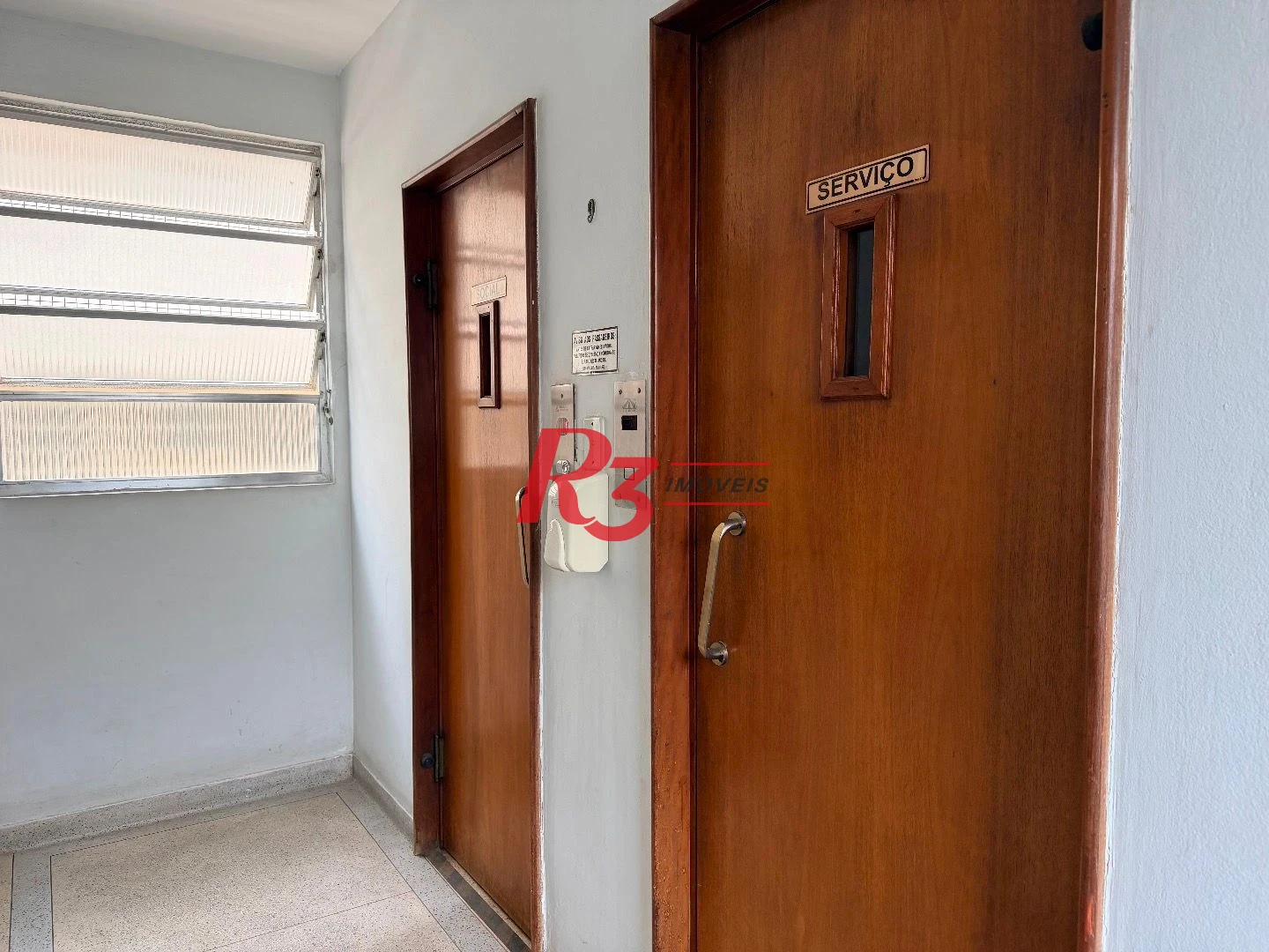 Apartamento para alugar, 44 m² por R$ 3.100,00/mês - Gonzaga - Santos/SP