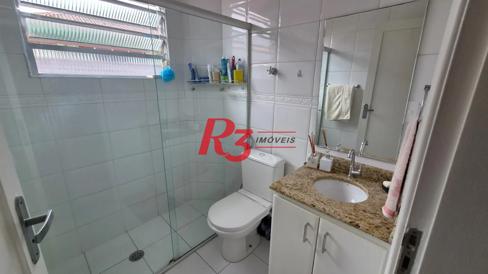 Apartamento com 2 dormitórios à venda, 63 m² por R$ 480.000,00 - Boqueirão - Santos/SP