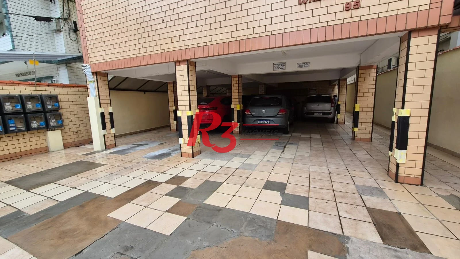 Apartamento com 2 dormitórios à venda, 63 m² por R$ 480.000,00 - Boqueirão - Santos/SP