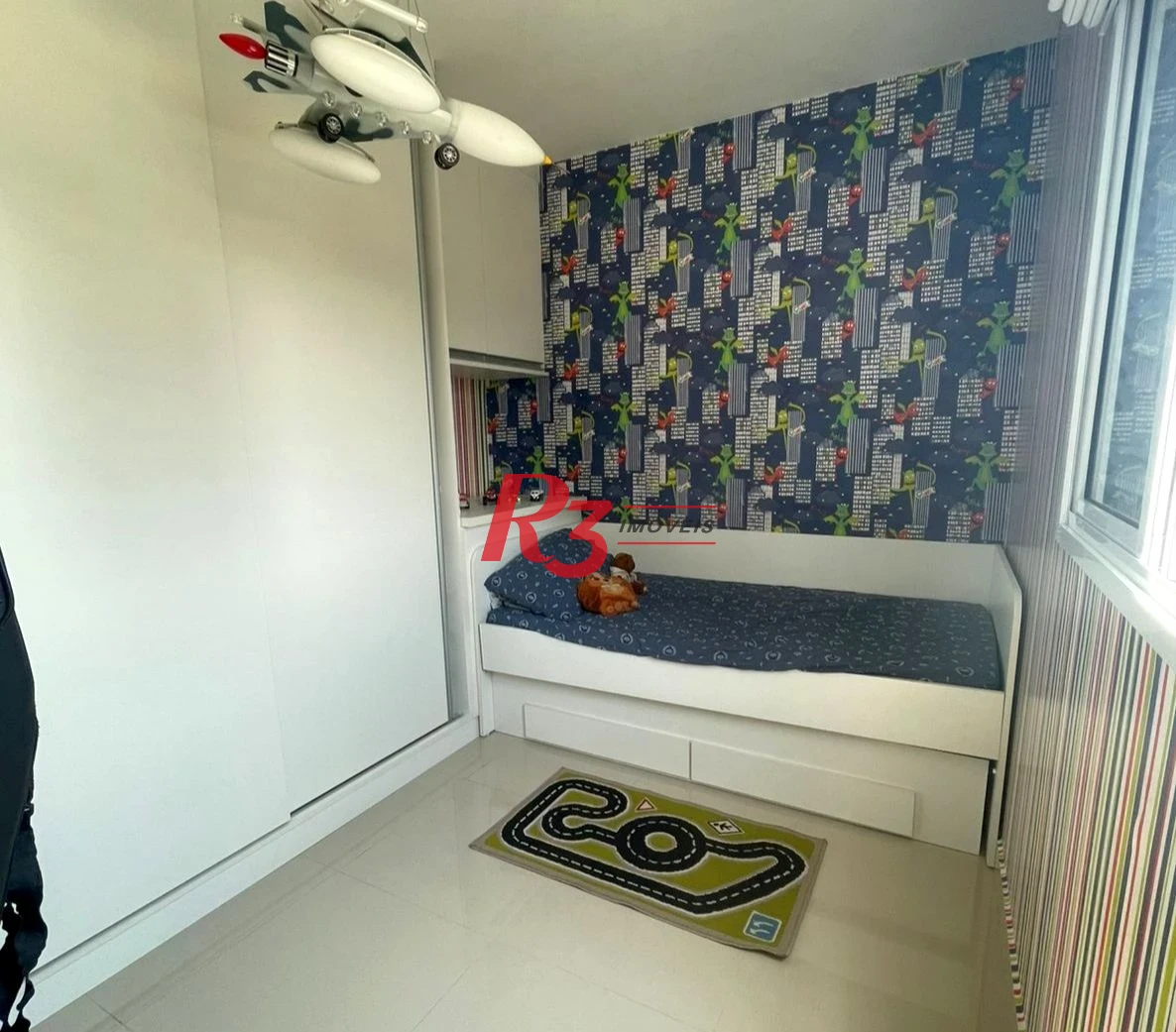 Apartamento com 2 dormitórios à venda, 68 m² por R$ 720.000,00 - Embaré - Santos/SP