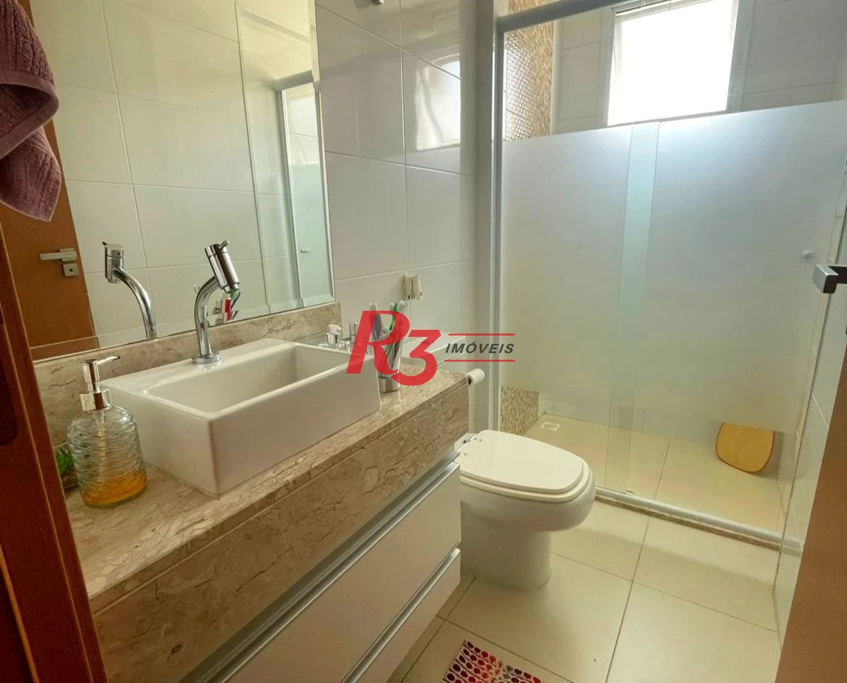Apartamento com 2 dormitórios à venda, 68 m² por R$ 720.000,00 - Embaré - Santos/SP