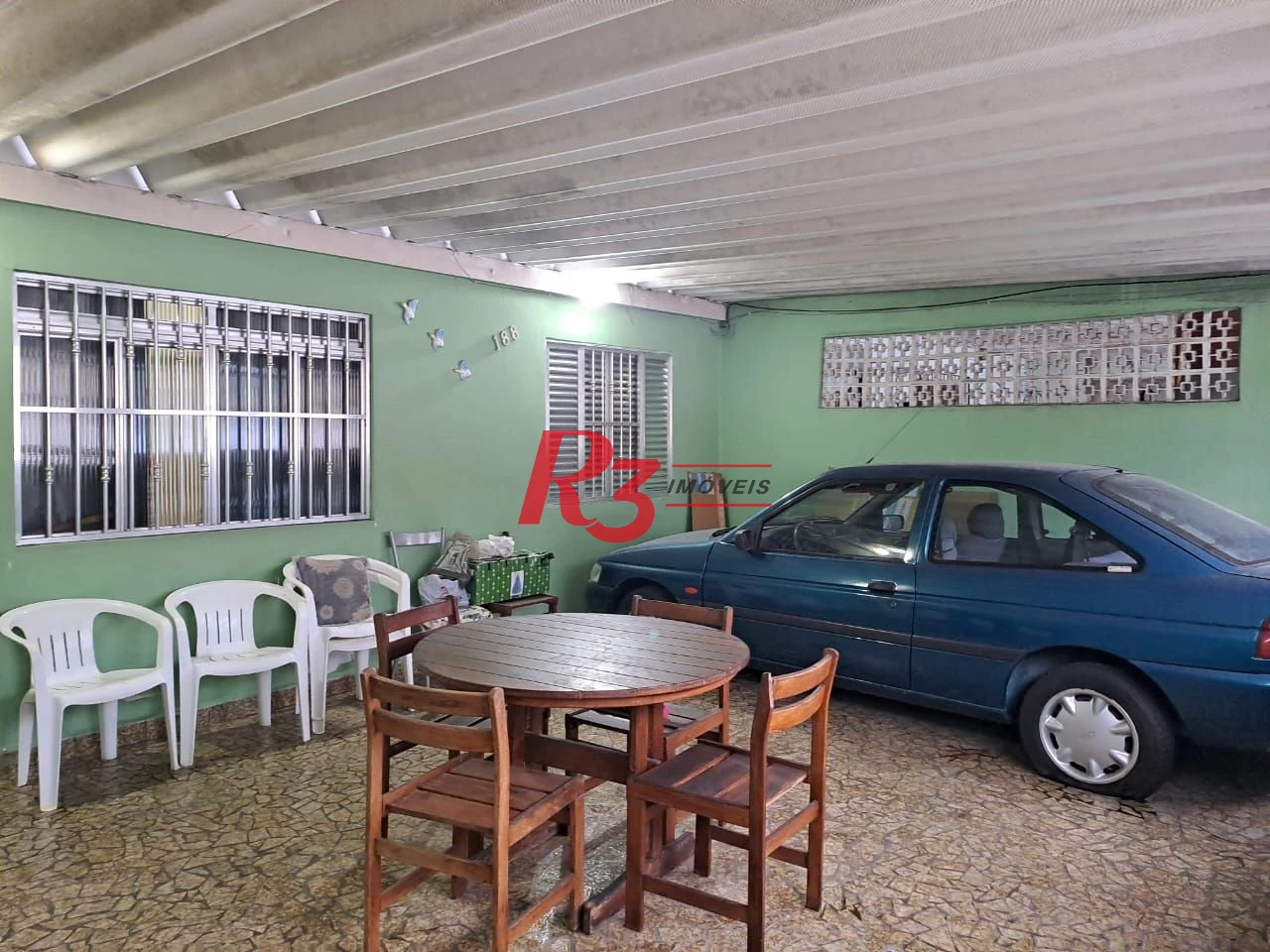 Casa com 2 dormitórios à venda, 131 m² por R$ 300.000,00 - Castelo - Santos/SP