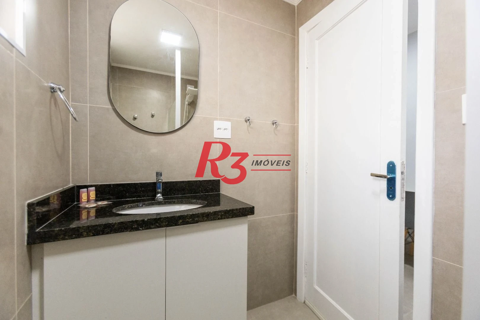 Apartamento com 1 dormitório à venda (porteira fechada), 44 m² - José Menino - Santos/SP