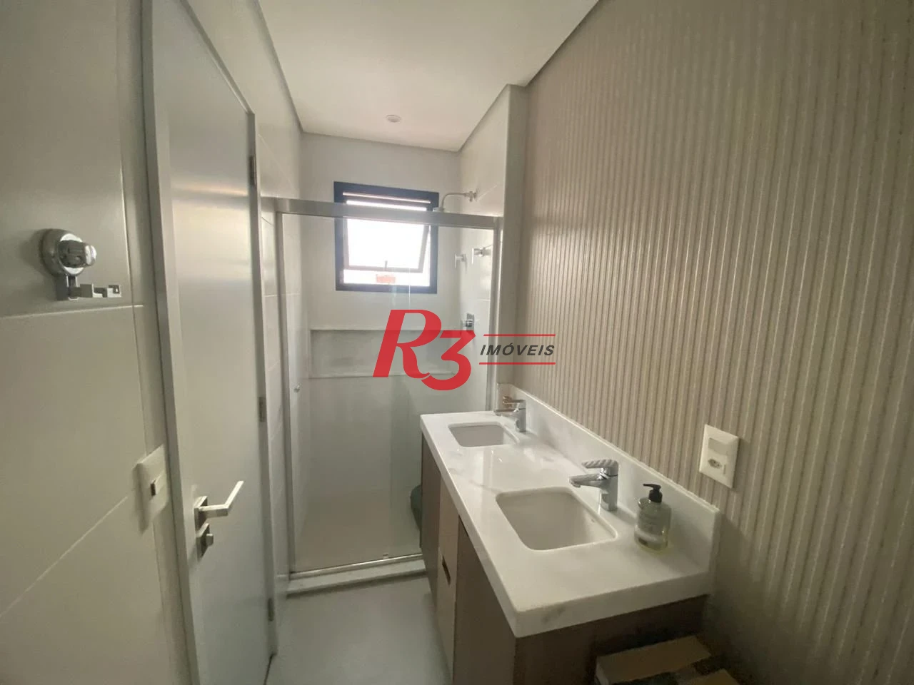 Apartamento com 2 dormitórios à venda, 86 m² por R$ 1.700.000,00 - Pompéia - Santos/SP