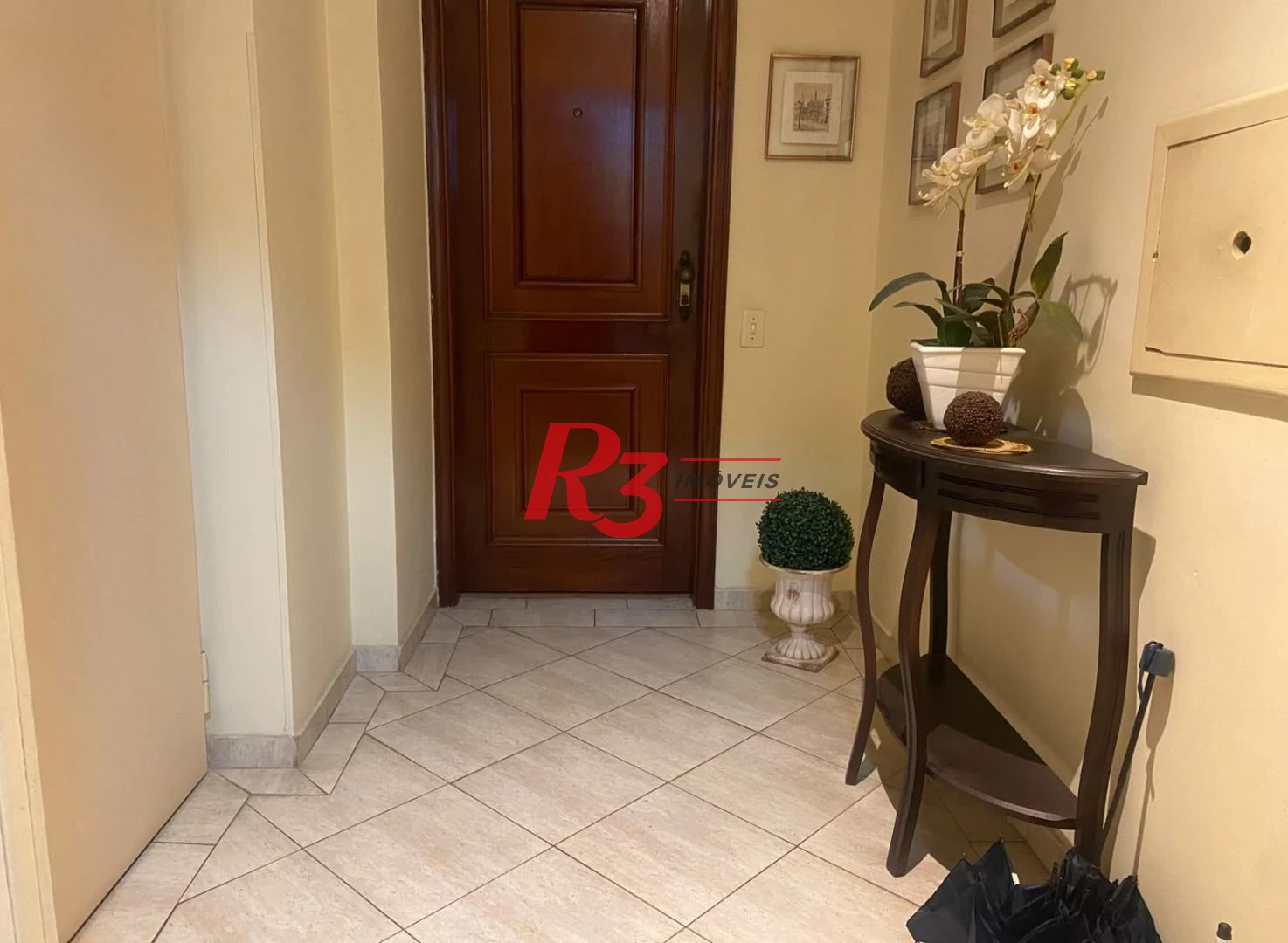 Apartamento com 3 dormitórios à venda, 130 m² por R$ 1.250.000,00 - Gonzaga - Santos/SP