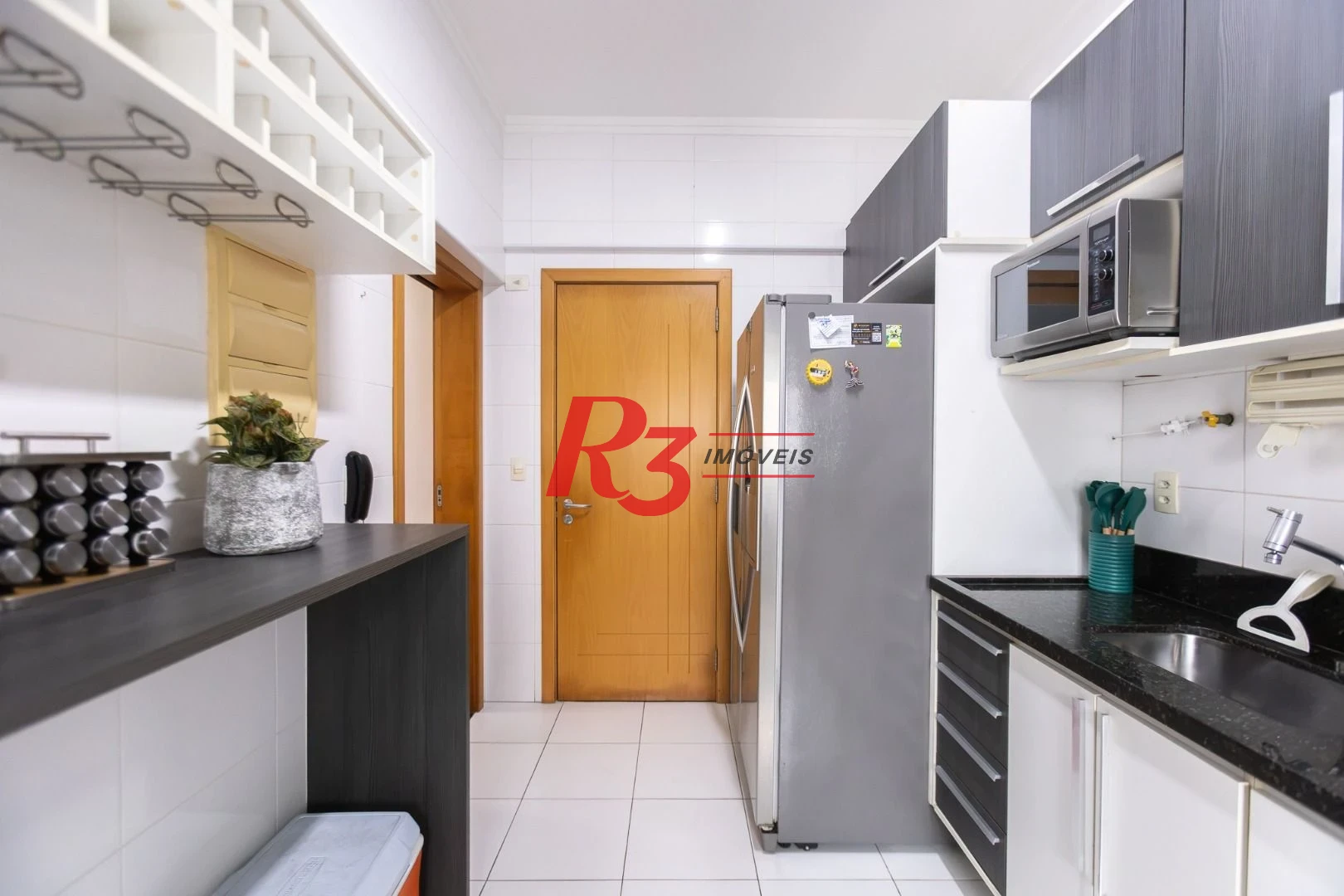 Apartamento com 2 dormitórios à venda, 82 m² por R$ 910.000,00 - Vila Belmiro - Santos/SP