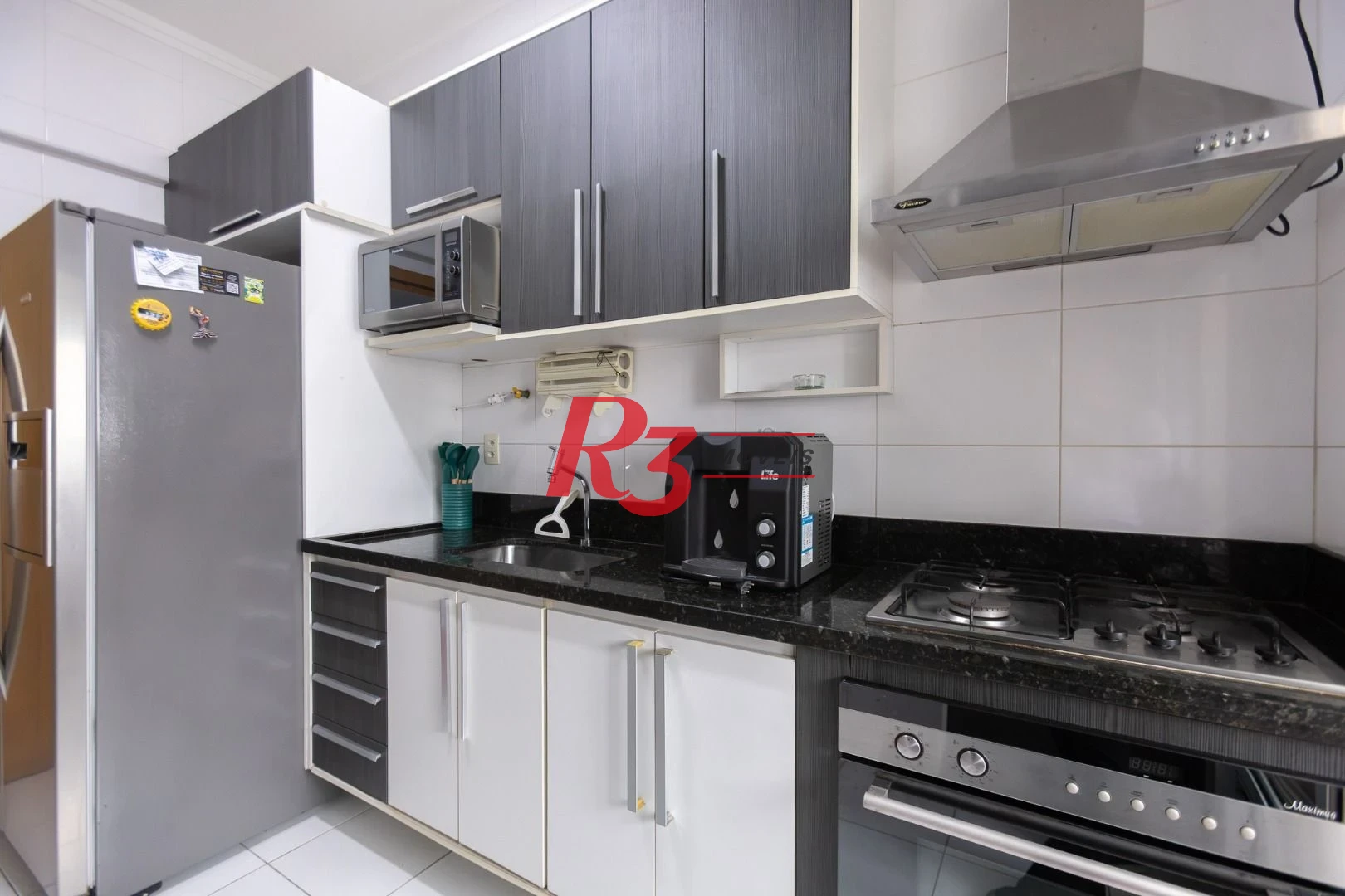 Apartamento com 2 dormitórios à venda, 82 m² por R$ 910.000,00 - Vila Belmiro - Santos/SP