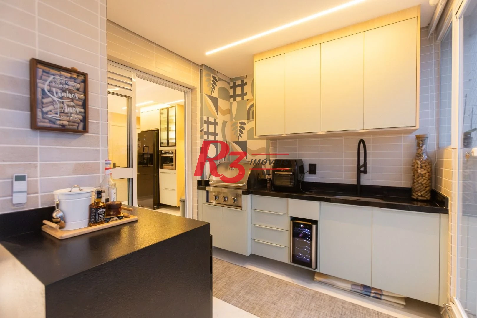 Apartamento com 3 dormitórios à venda, 99 m² por R$ 2.780.000,00 - Gonzaga - Santos/SP